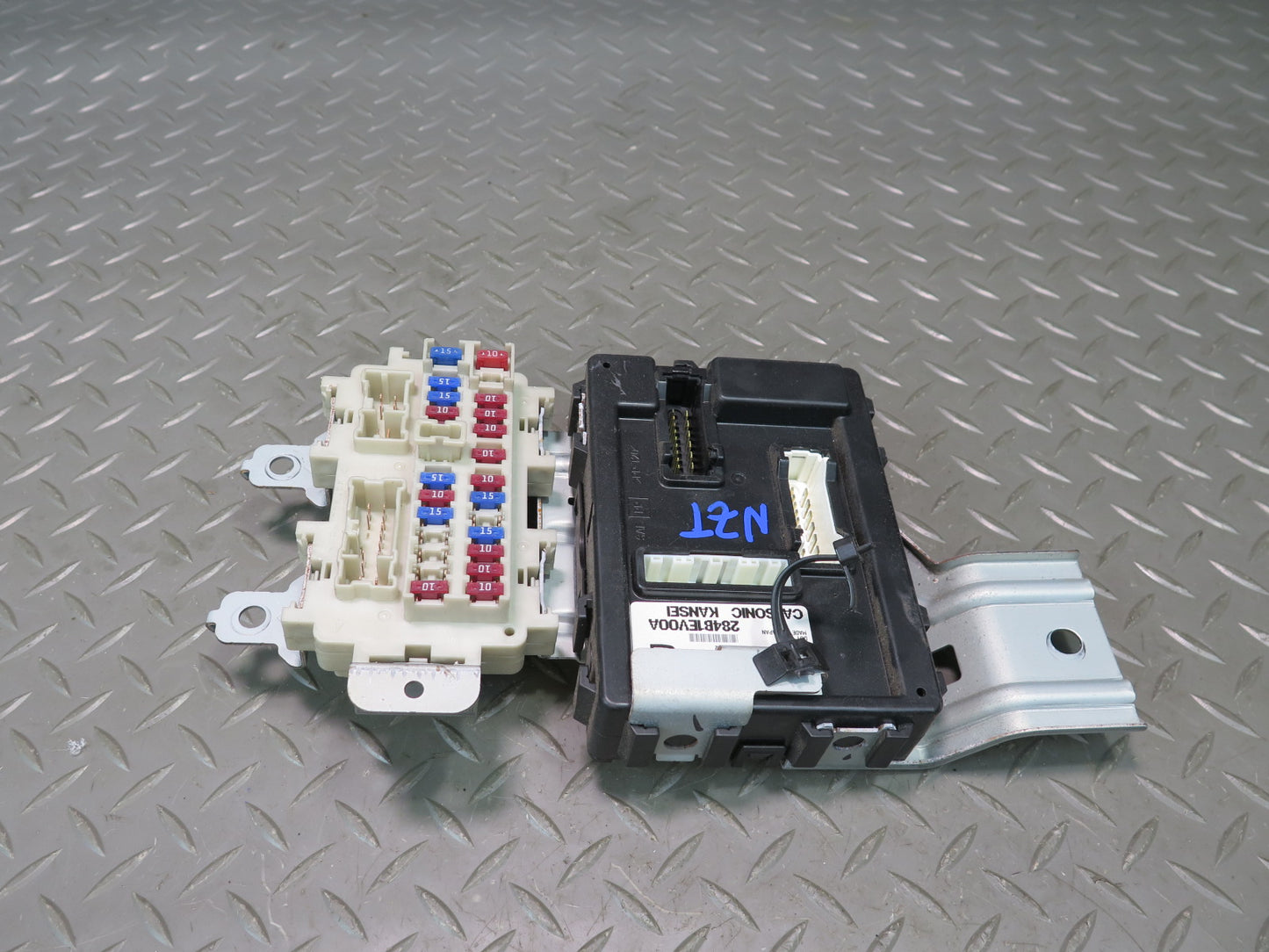 07-09 Nissan Z33 350Z Convertible BCM Body Control Module Unit w Fuse Box OEM