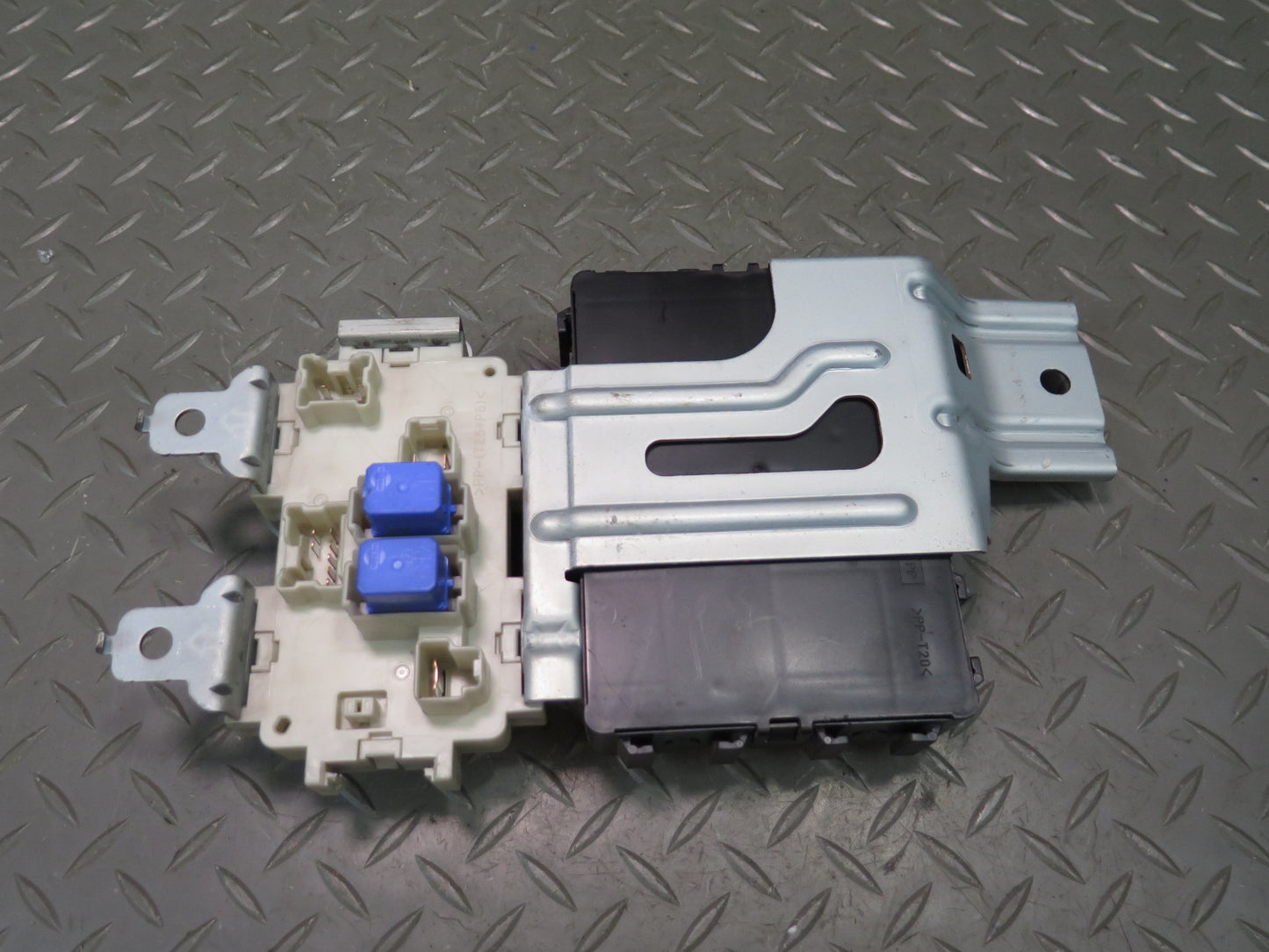07-09 Nissan Z33 350Z Convertible BCM Body Control Module Unit w Fuse Box OEM