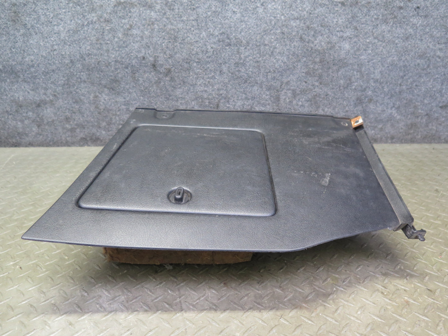 84-86 Nissan Z31 300ZX 2+0 Rear Left & Right Trunk Trim Cover Panel Set OEM