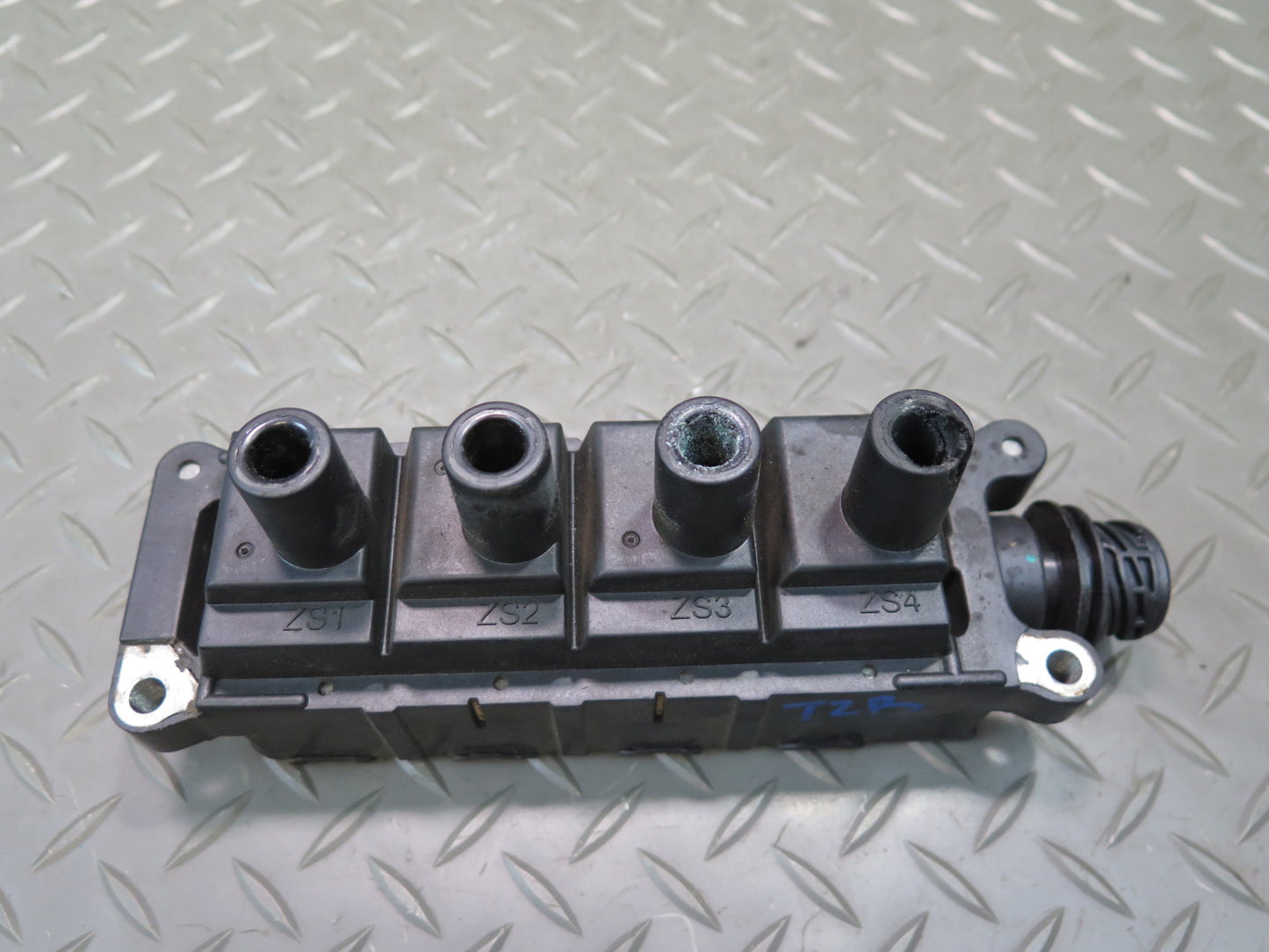 94-99 BMW E36 318ti M44 Engine Ignition Coil Pack OEM