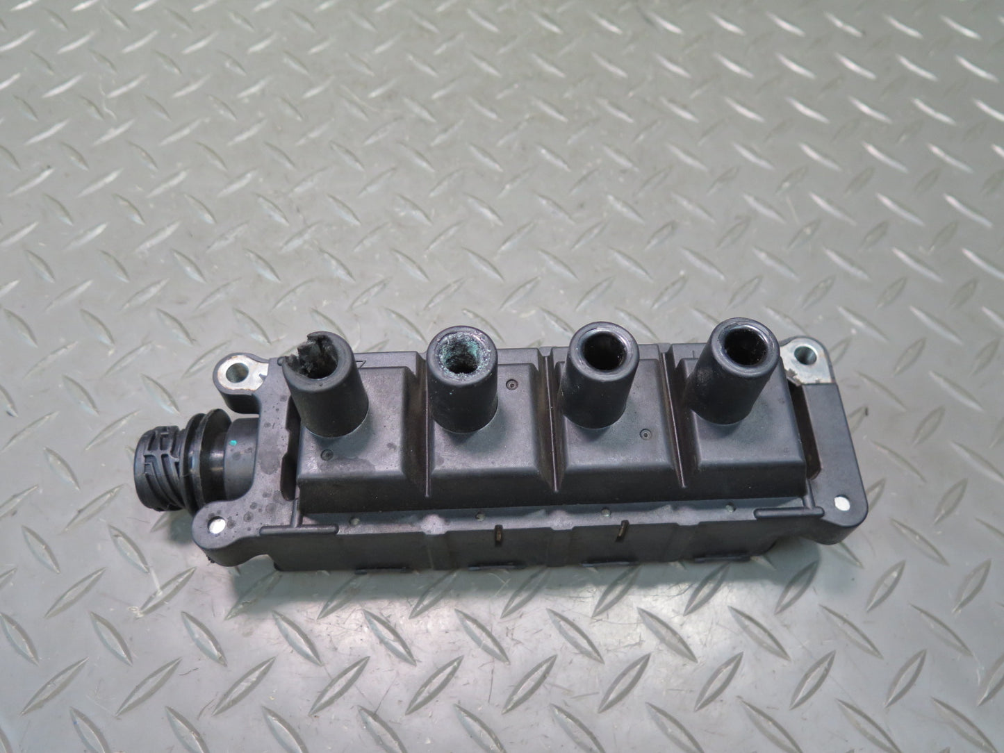 94-99 BMW E36 318ti M44 Engine Ignition Coil Pack OEM