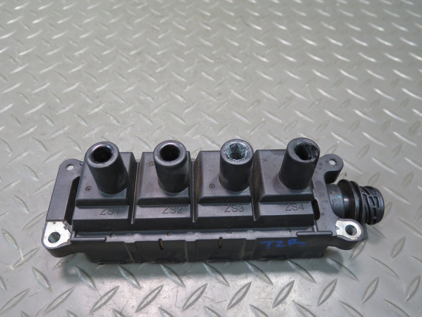 94-99 BMW E36 318ti M44 Engine Ignition Coil Pack OEM
