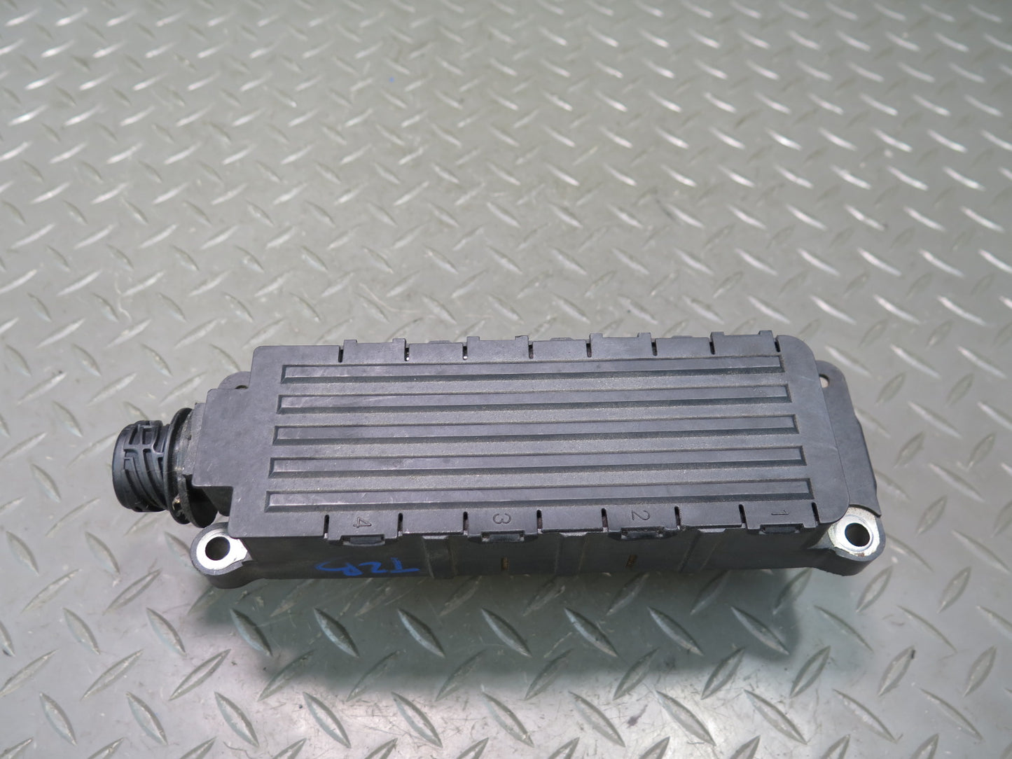 94-99 BMW E36 318ti M44 Engine Ignition Coil Pack OEM