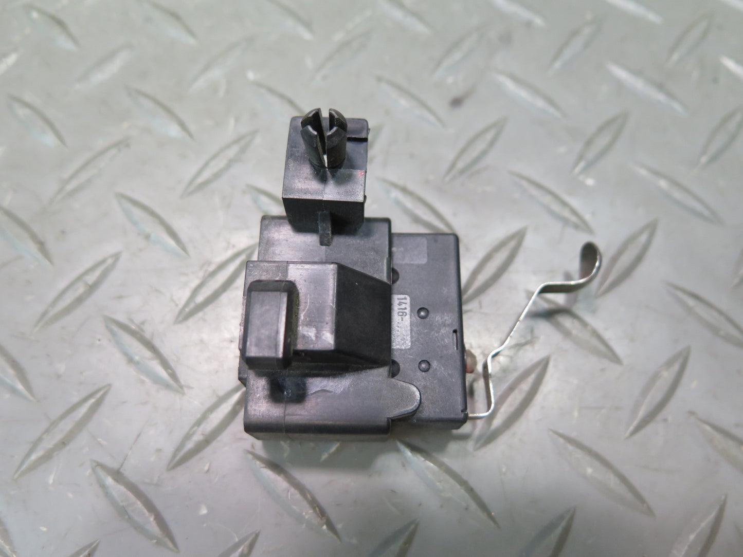 95-99 BMW E36 318ti Hood Position Micro Switch Sensor 8350549 OEM