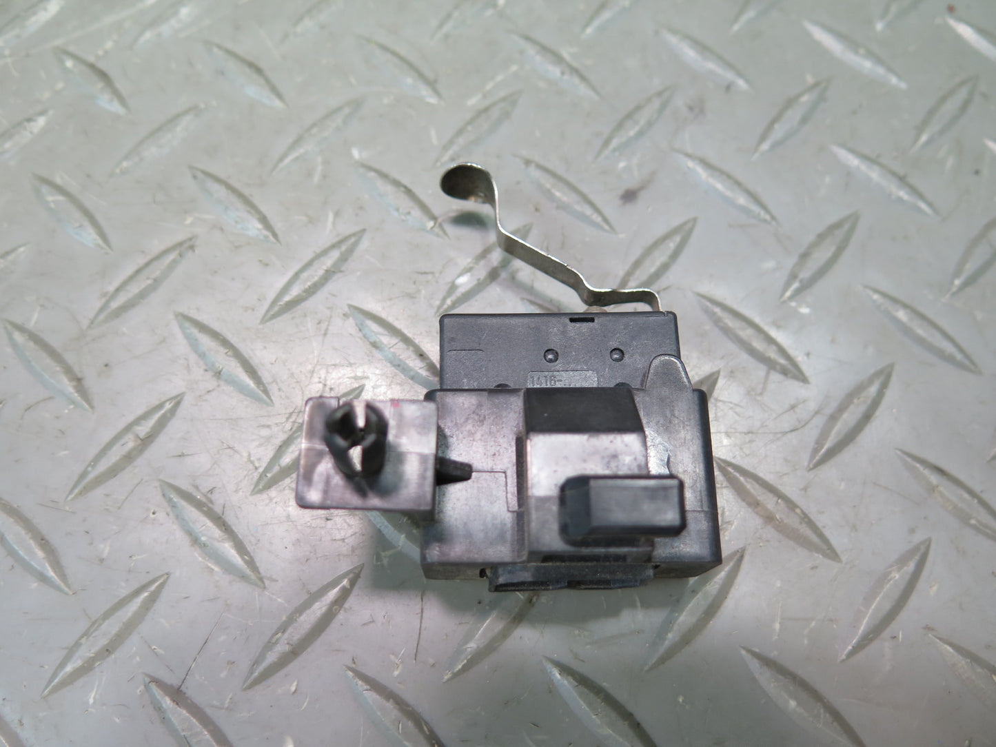 95-99 BMW E36 318ti Hood Position Micro Switch Sensor 8350549 OEM