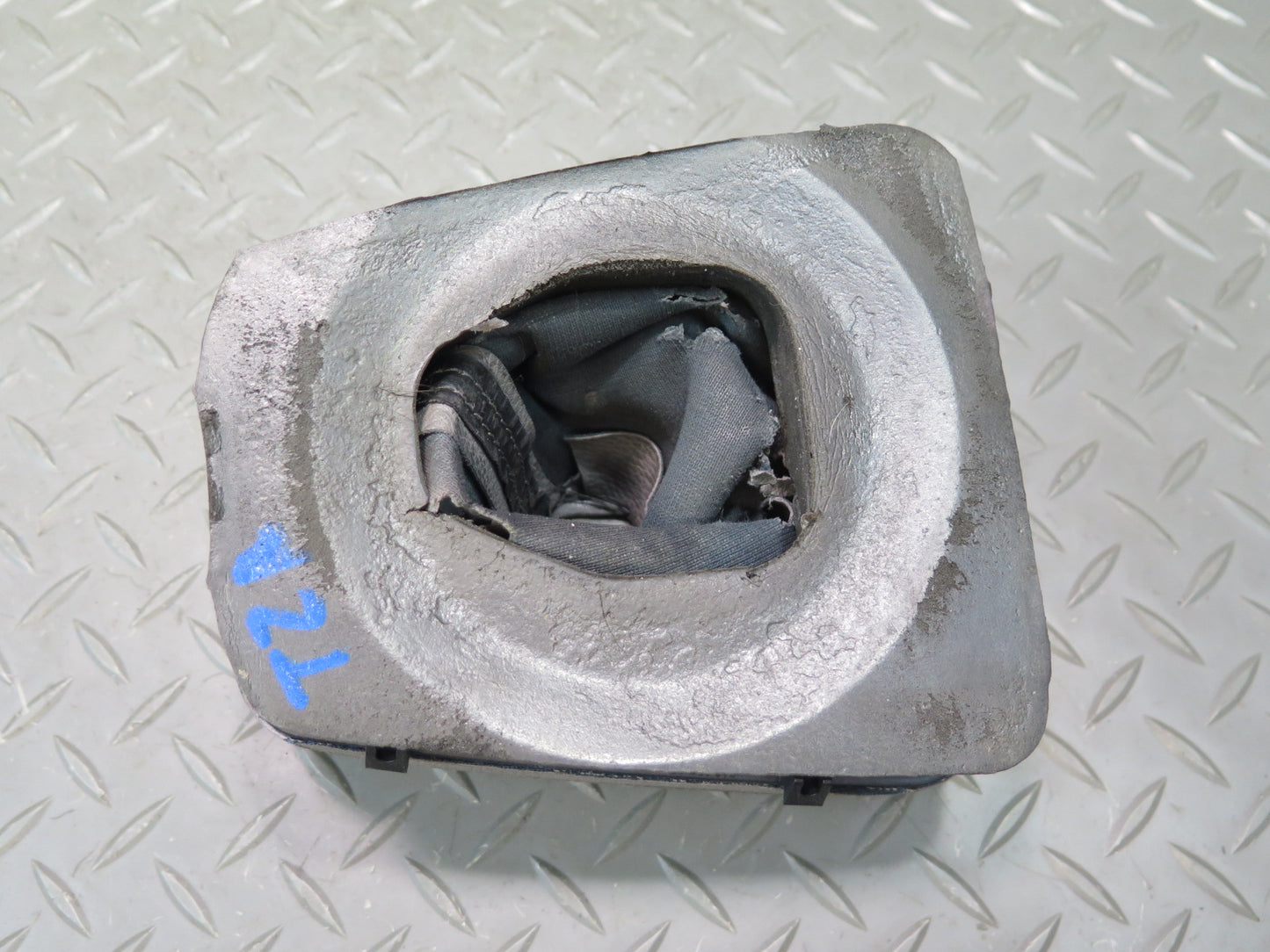 94-99 BMW E36 318i 318ti M/T Manual Transmission Shifter Boot Cover OEM