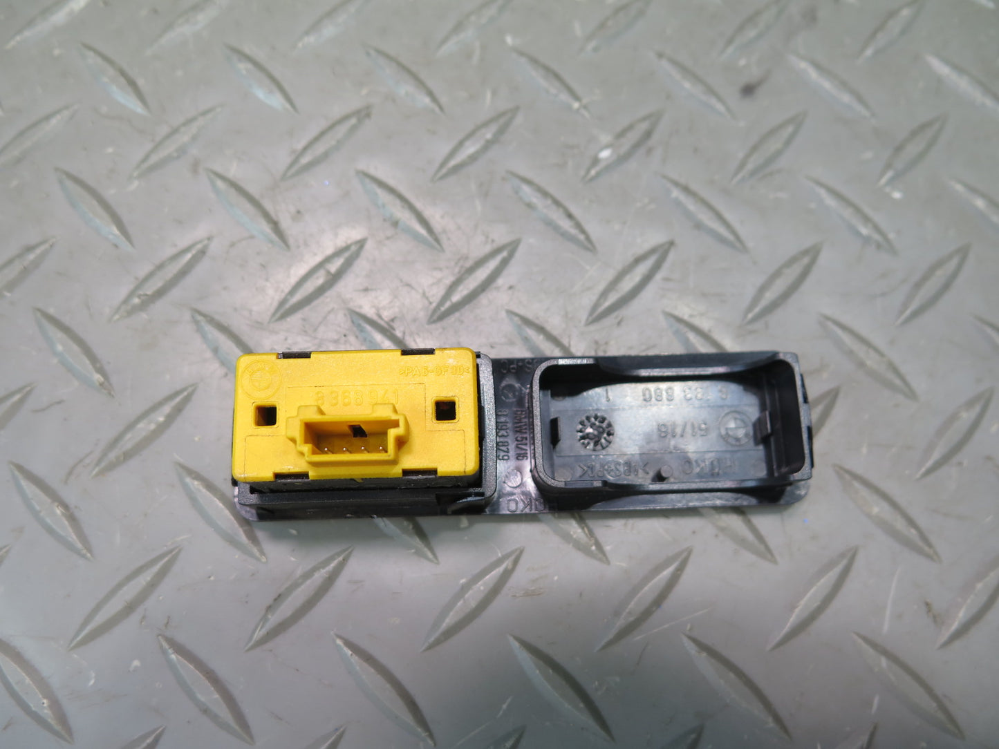 95-99 BMW E36 318ti Compact Set of 2 Left & Right Door Window Switch OEM