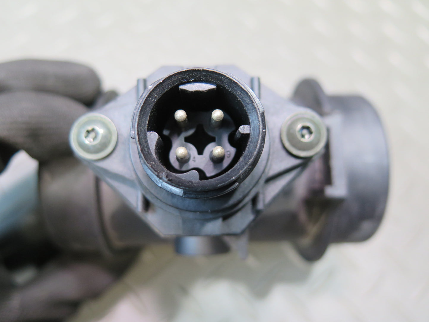 95-99 BMW E36 318ti Mass Air Flow Meter MAF Sensor OEM
