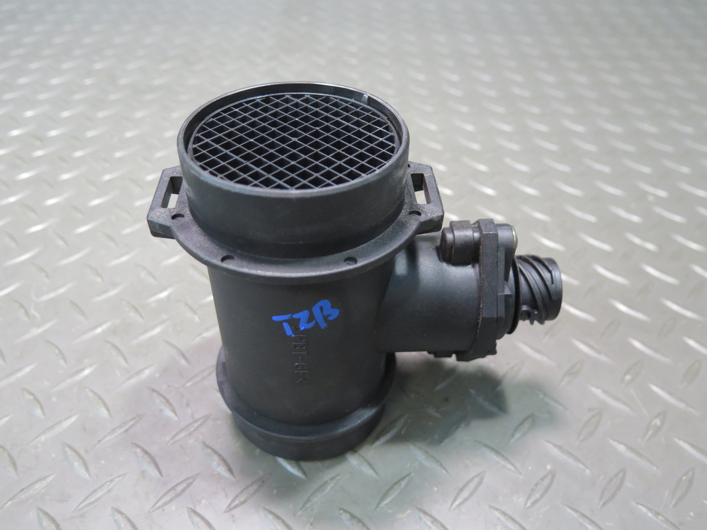 95-99 BMW E36 318ti Mass Air Flow Meter MAF Sensor OEM