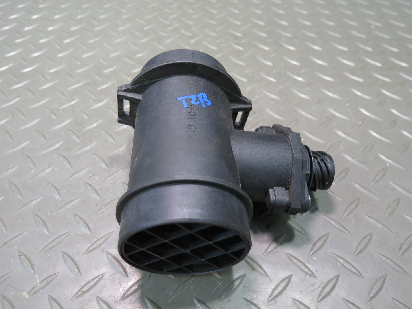 95-99 BMW E36 318ti Mass Air Flow Meter MAF Sensor OEM