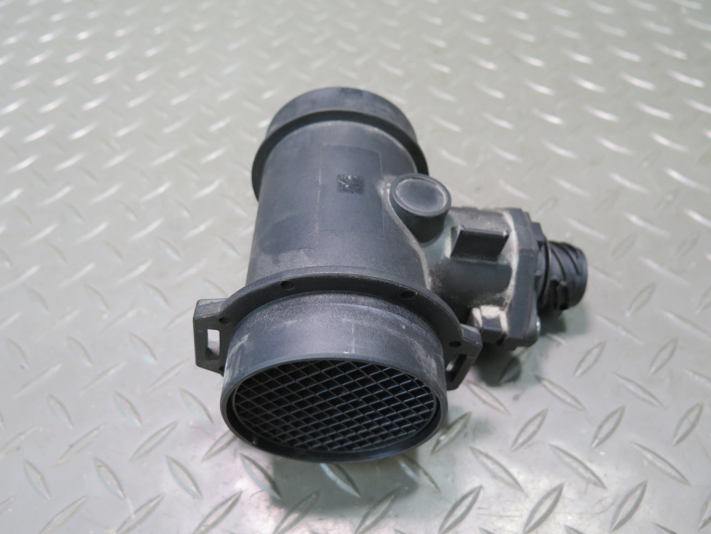 95-99 BMW E36 318ti Mass Air Flow Meter MAF Sensor OEM