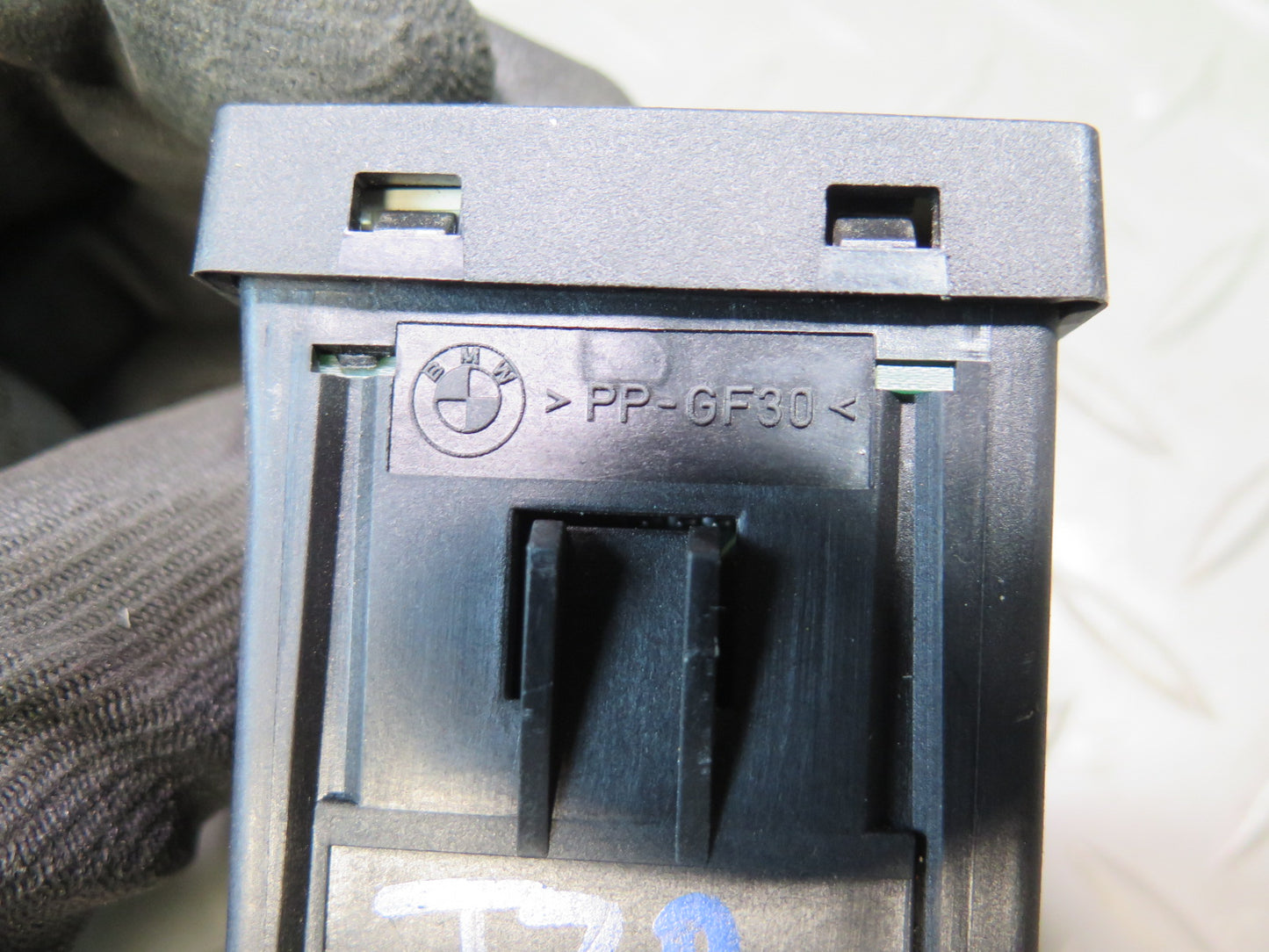 95-99 BMW E36 318ti ON Board Computer Clock Temperature Display OEM