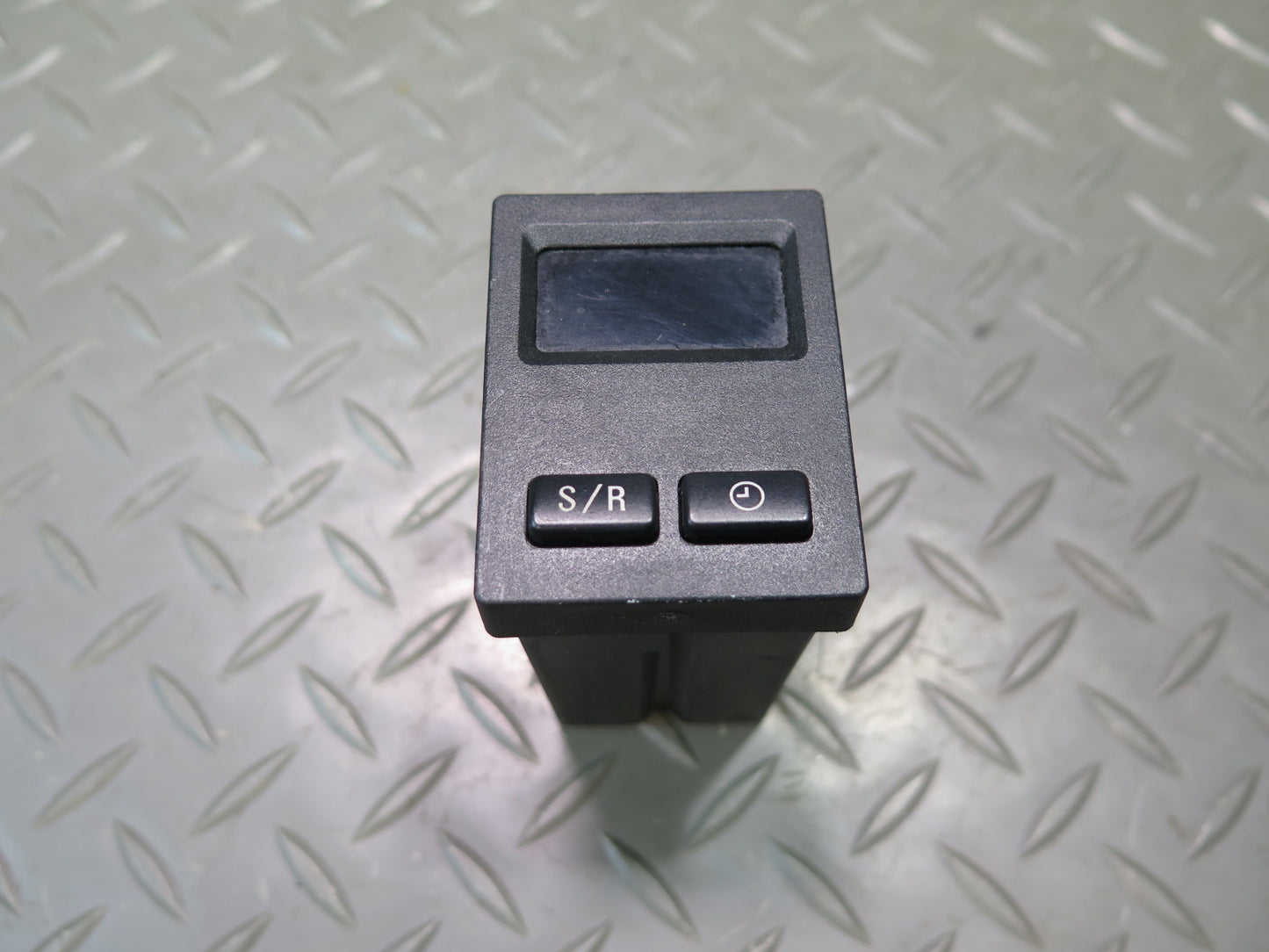 95-99 BMW E36 318ti ON Board Computer Clock Temperature Display OEM