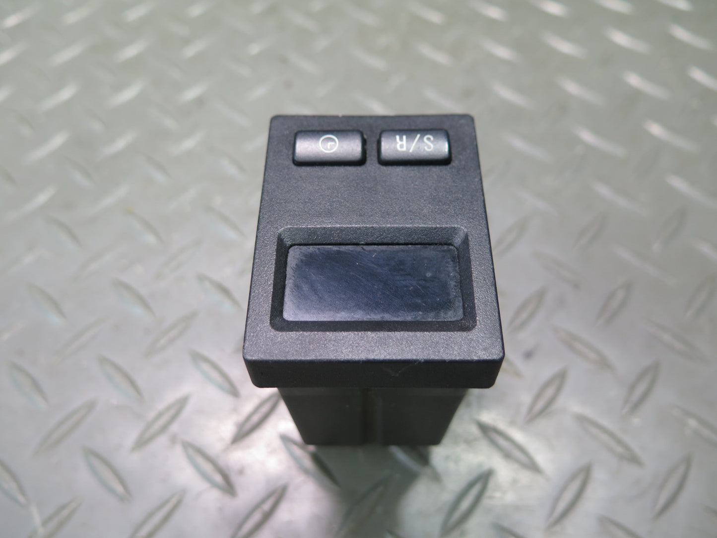 95-99 BMW E36 318ti ON Board Computer Clock Temperature Display OEM