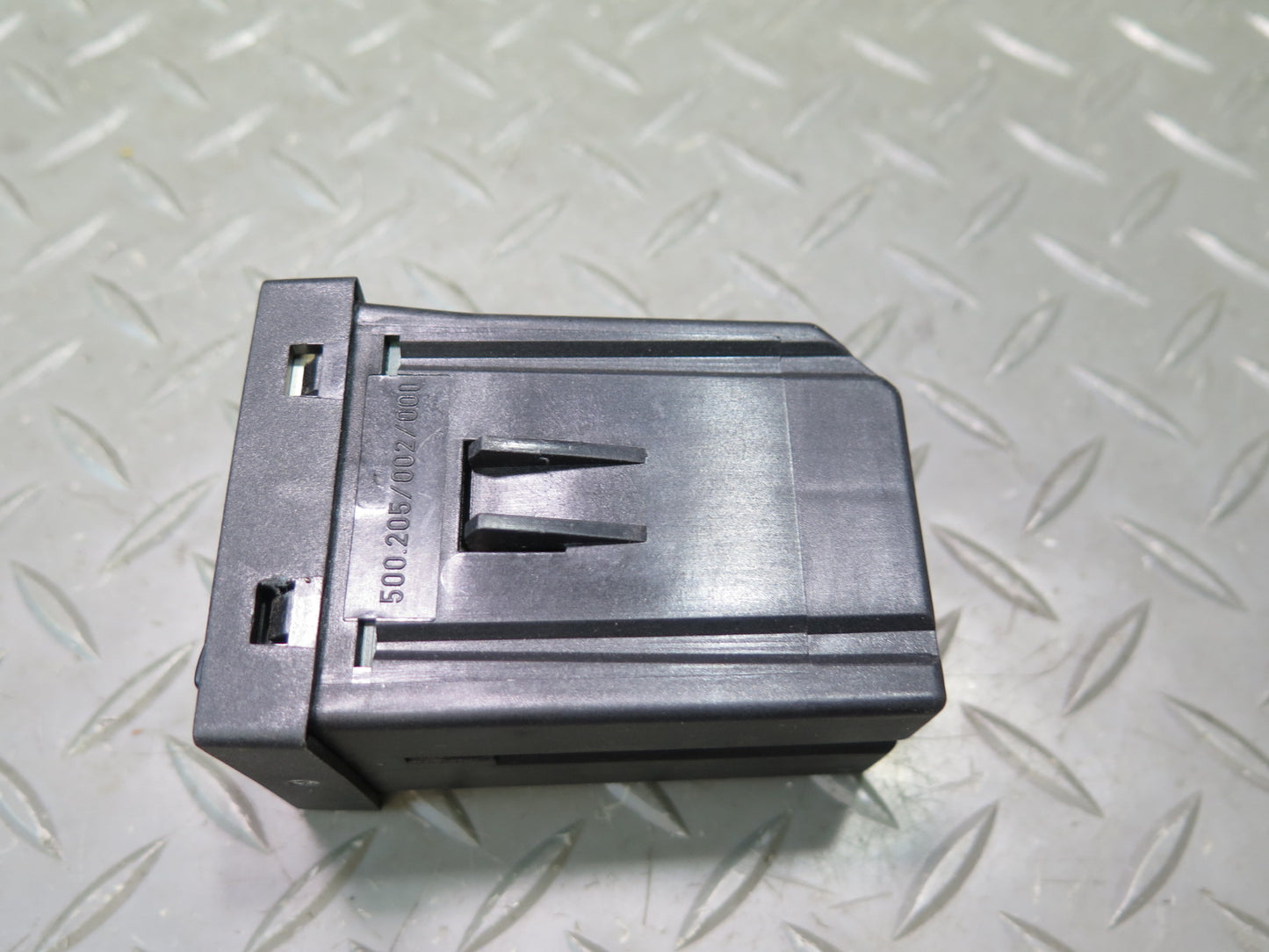 95-99 BMW E36 318ti ON Board Computer Clock Temperature Display OEM