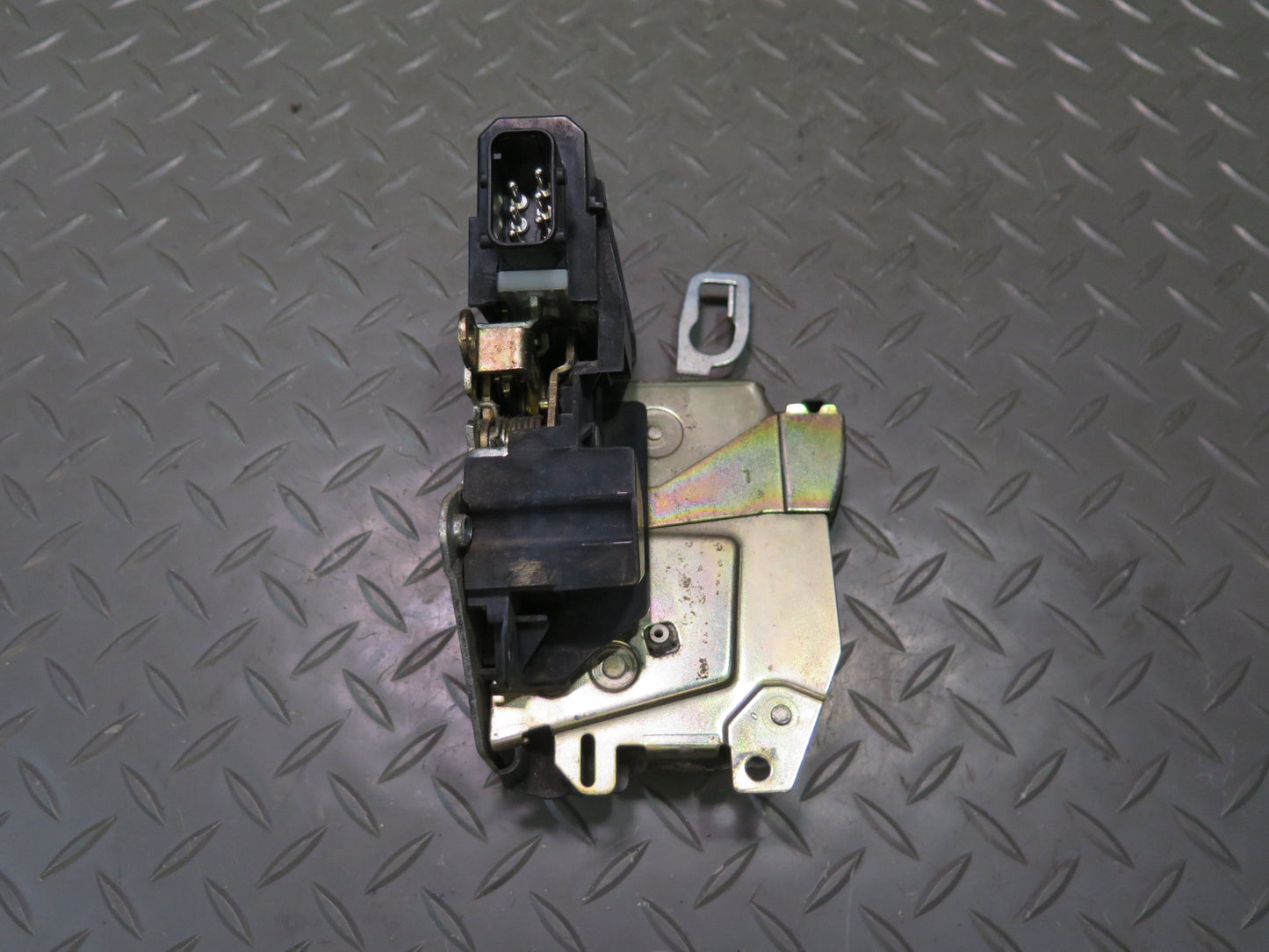 94-99 BMW E36 318ti Coupe Convertible Front Left Door Lock Latch Actuator OEM
