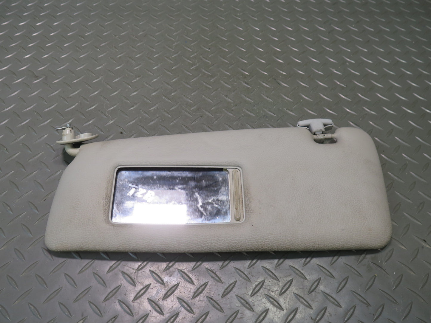 95-99 BMW E36 318ti Compact Set of 2 Front Left & Right Sun Visor OEM