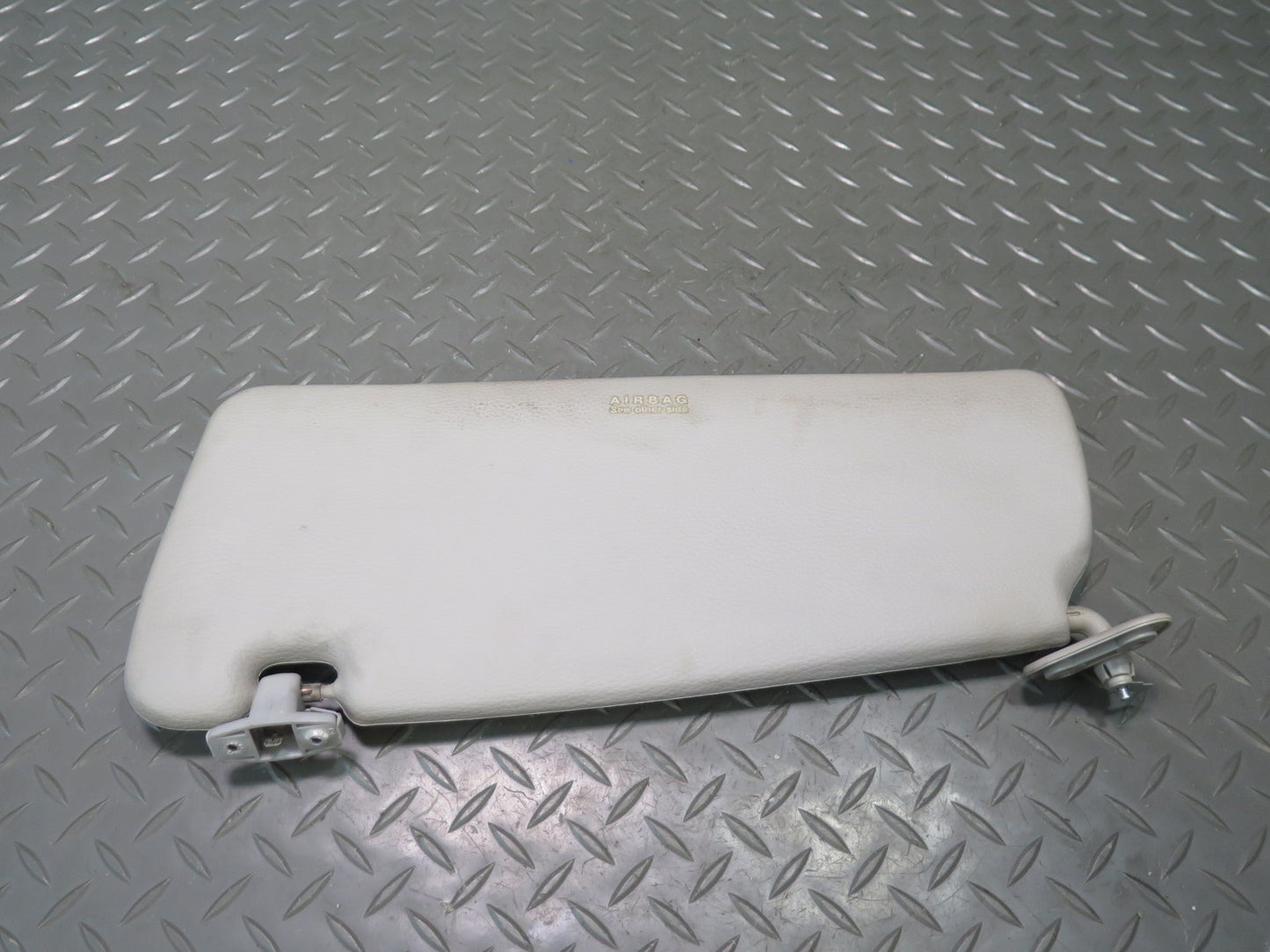 95-99 BMW E36 318ti Compact Set of 2 Front Left & Right Sun Visor OEM