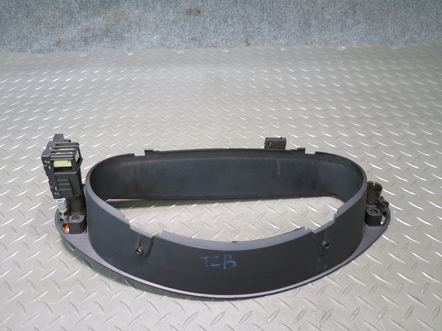 95-99 BMW E36 318ti Compact Instrument Cluster Trim Cover Panel Black OEM