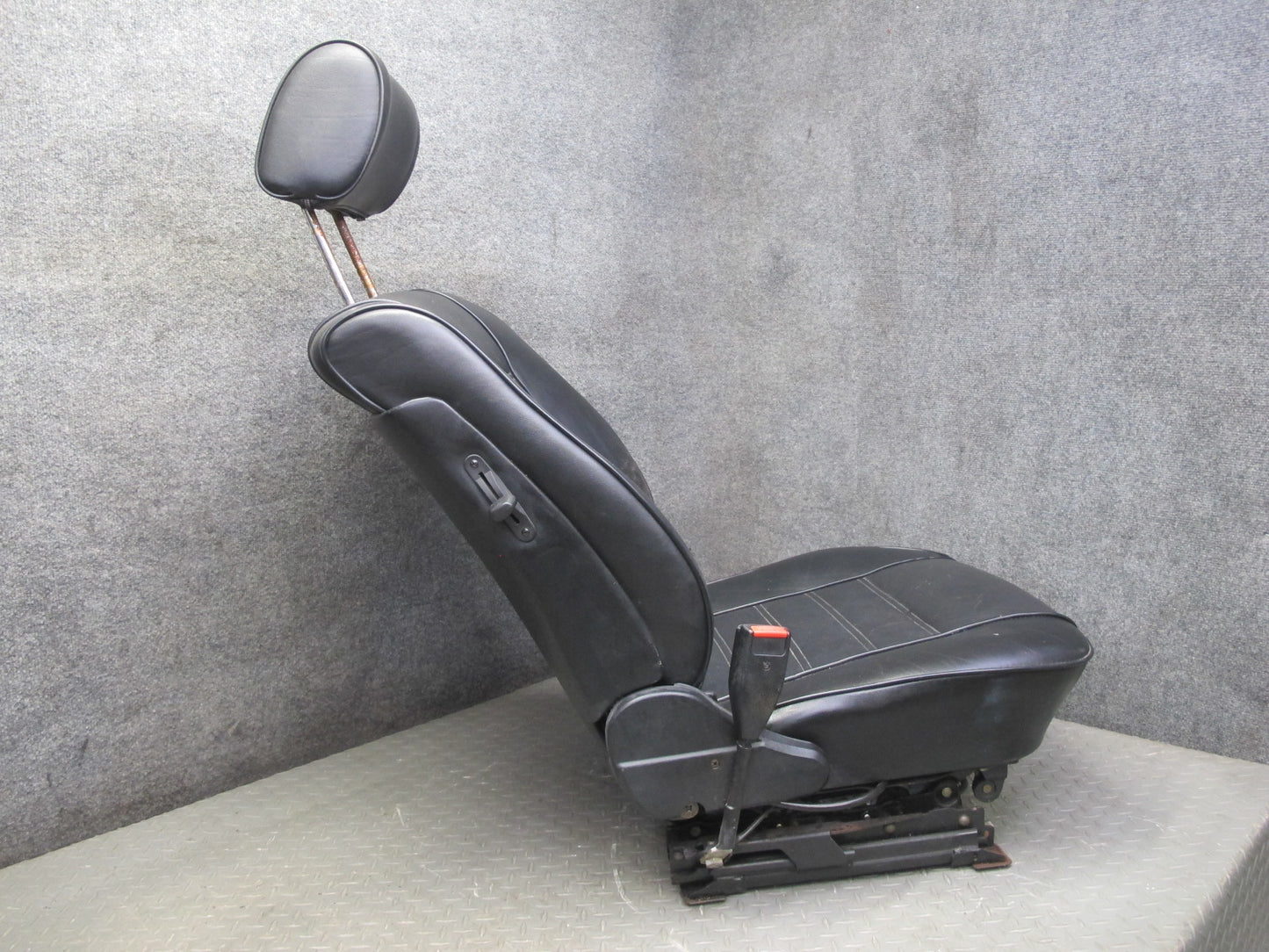 84-85 BMW E24 633CSI Front Left & Right Side Leather Sport Seat Black Set OEM