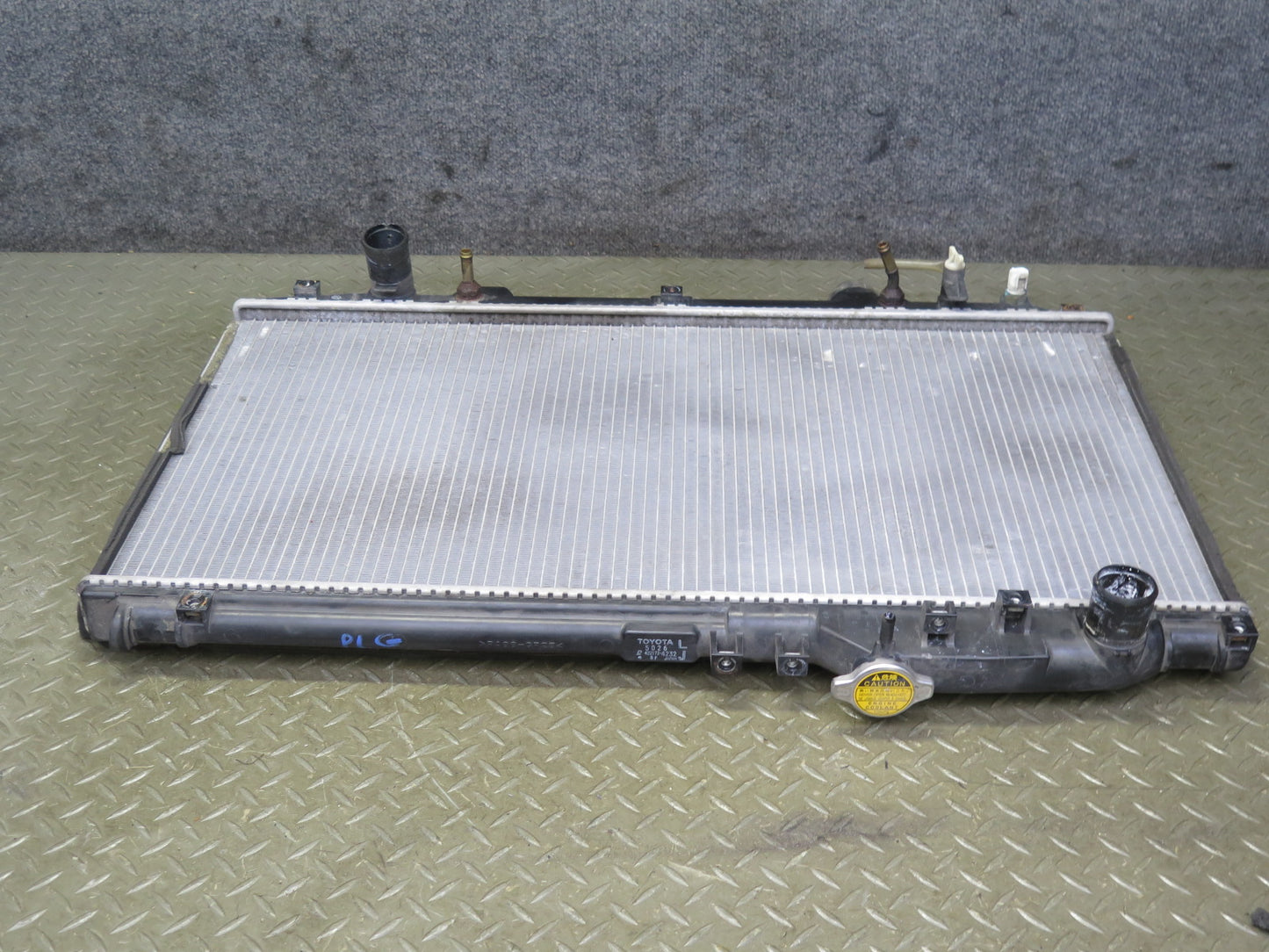 01-05 Lexus UZS161L GS430 Engine Cooling Radiator w Cap 71K Miles OEM