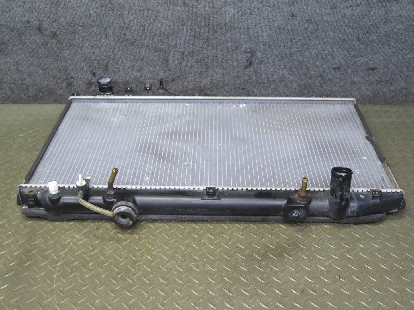 01-05 Lexus UZS161L GS430 Engine Cooling Radiator w Cap 71K Miles OEM