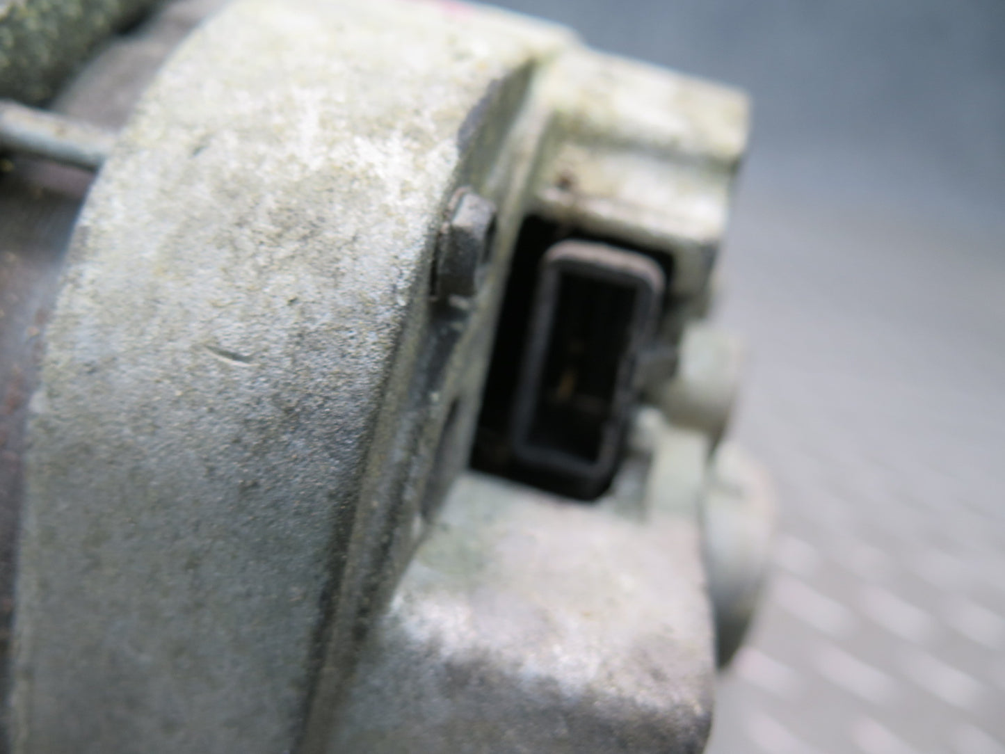 92-93 Chevrolet Corvette C4 V8 5.7L LT1 Engine Alternator Generator OEM