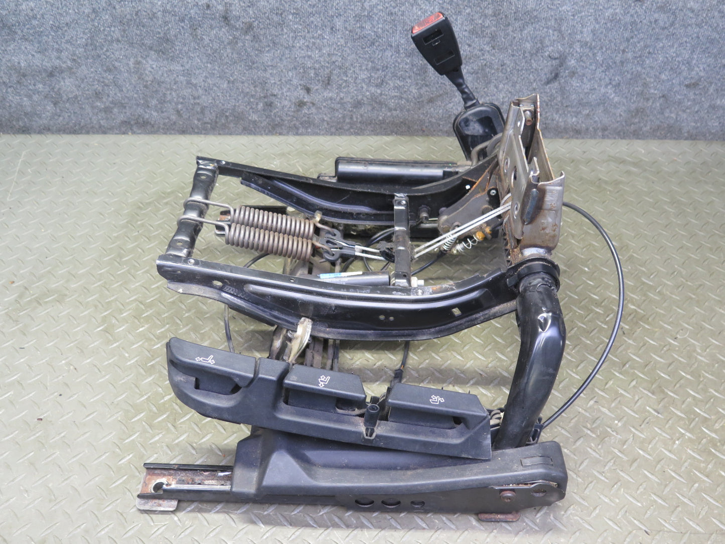 94-99 BMW E36 318i 318ti Front Left Seat Lower Frame Track Rail OEM