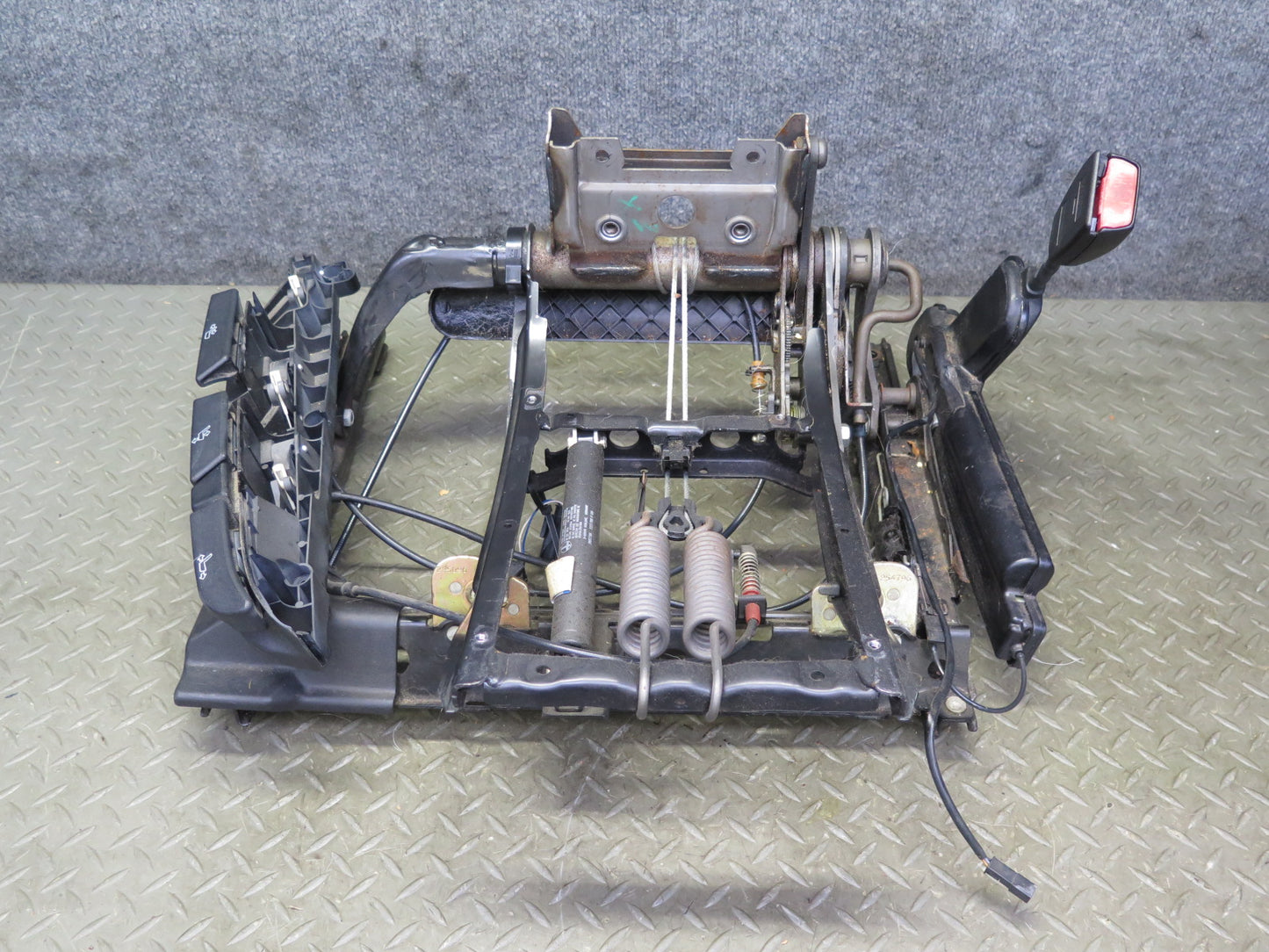 94-99 BMW E36 318i 318ti Front Right Seat Lower Frame Track Rail OEM