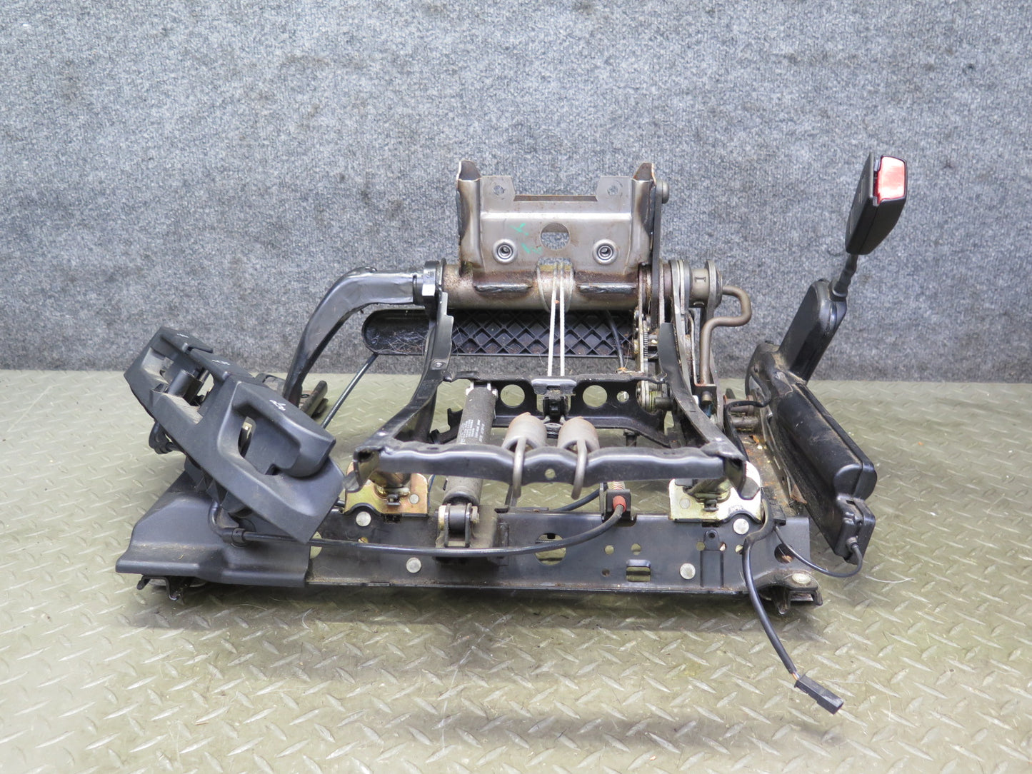 94-99 BMW E36 318i 318ti Front Right Seat Lower Frame Track Rail OEM