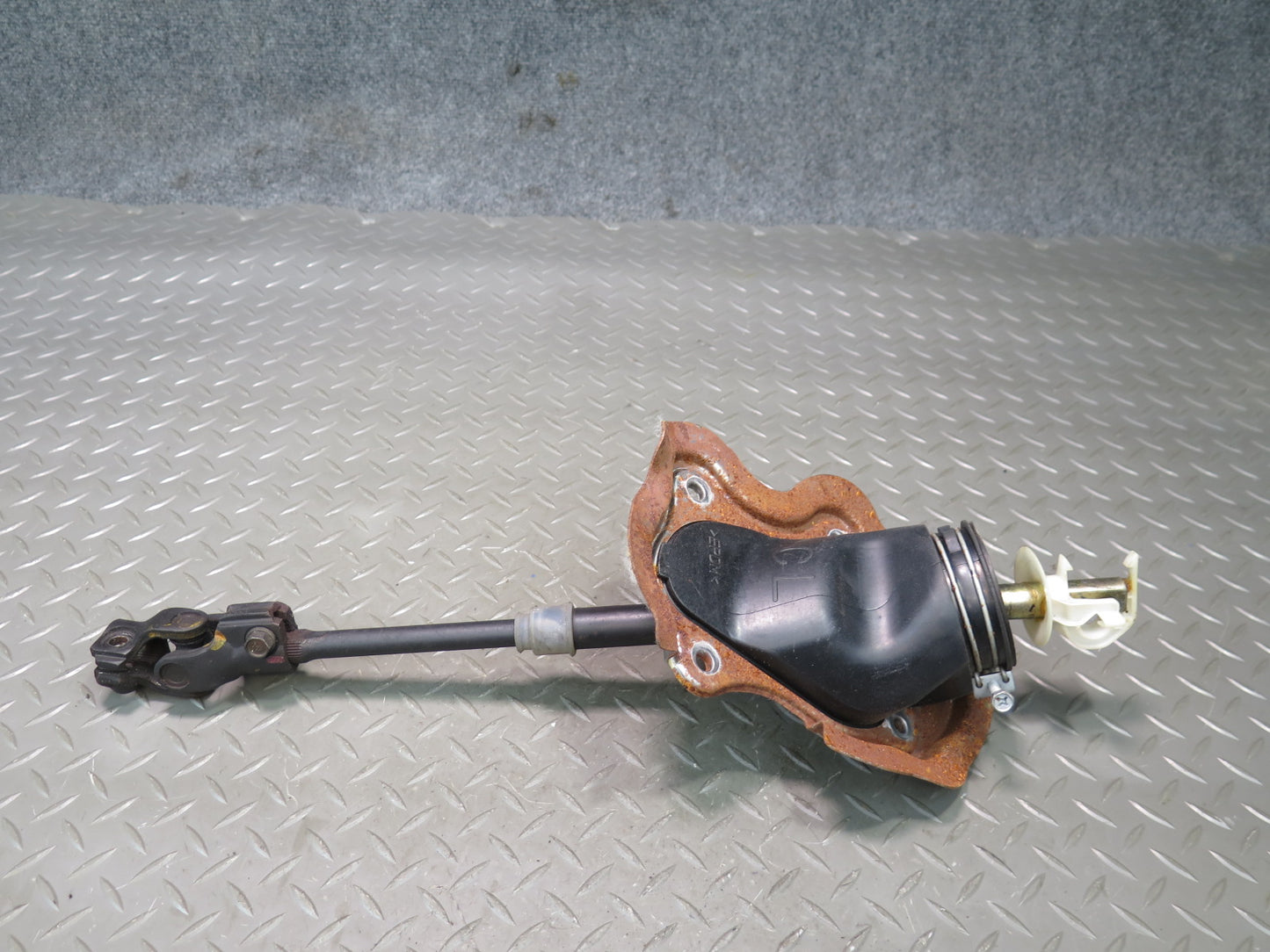 07-09 Nissan 350Z Z33 Conv Lower Steering Column U Joint Shaft w Boot Cover OEM