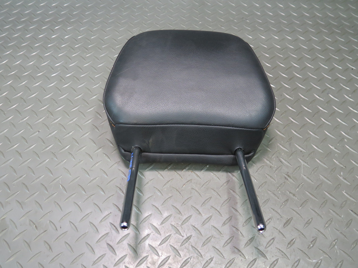 07-09 Nissan 350Z Z33 Conv Front Left & Right Leather Headrest Black Set OEM