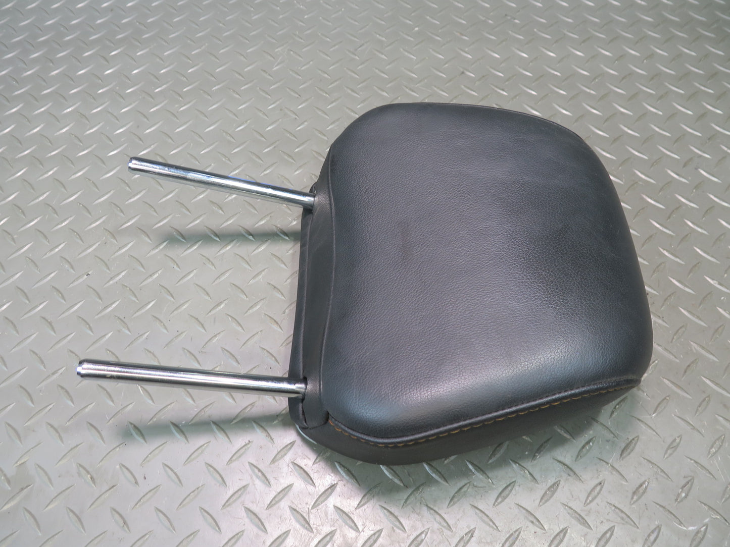 07-09 Nissan 350Z Z33 Conv Front Left & Right Leather Headrest Black Set OEM