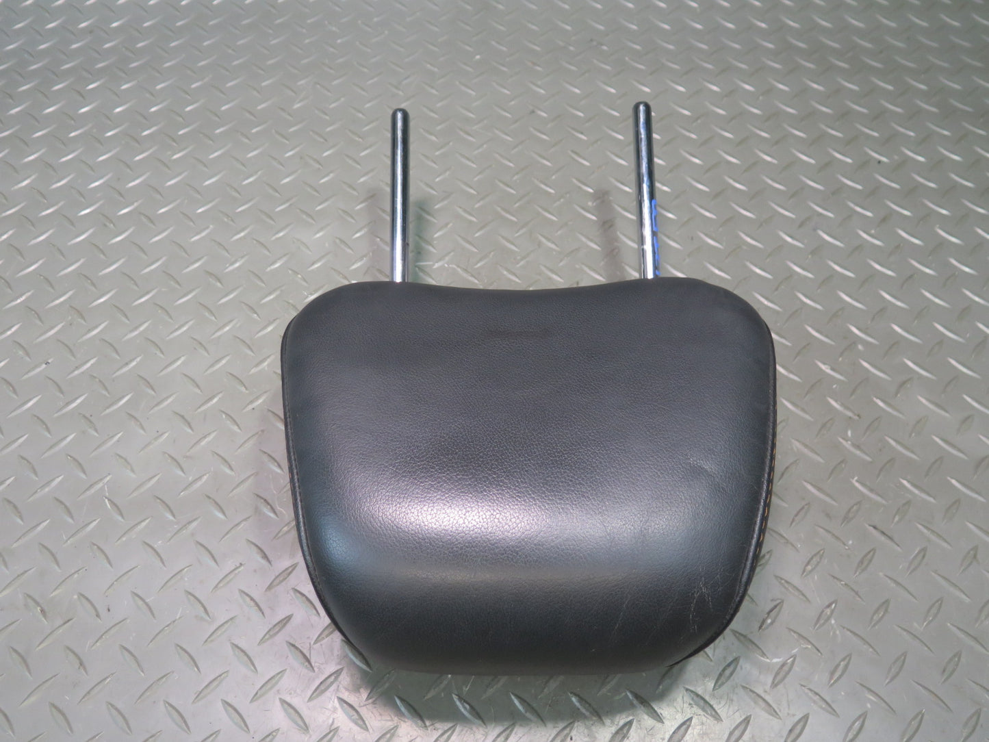 07-09 Nissan 350Z Z33 Conv Front Left & Right Leather Headrest Black Set OEM