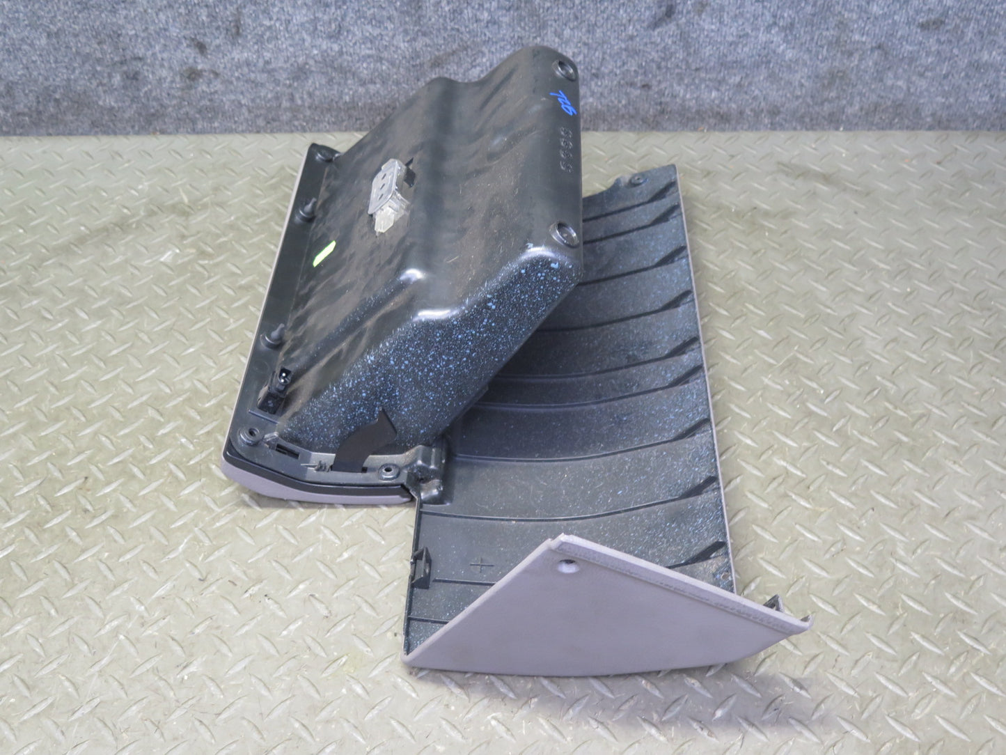 95-99 BMW E36 318ti Compact Dash Front Right Glove Box Trim Panel OEM