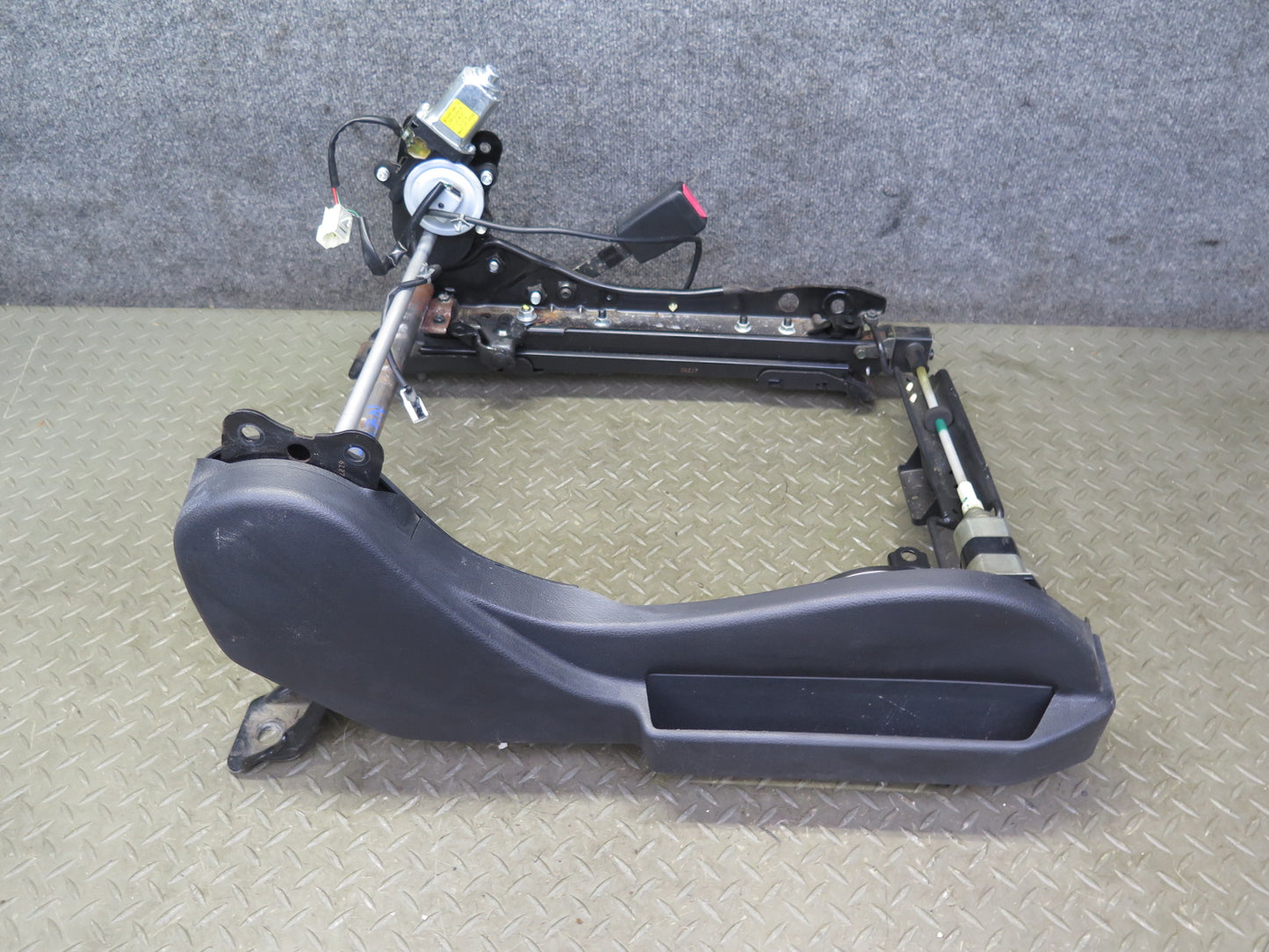 07-09 Nissan 350Z Z33 Convert Front Right Seat Lower Frame Track Rail Motor OEM