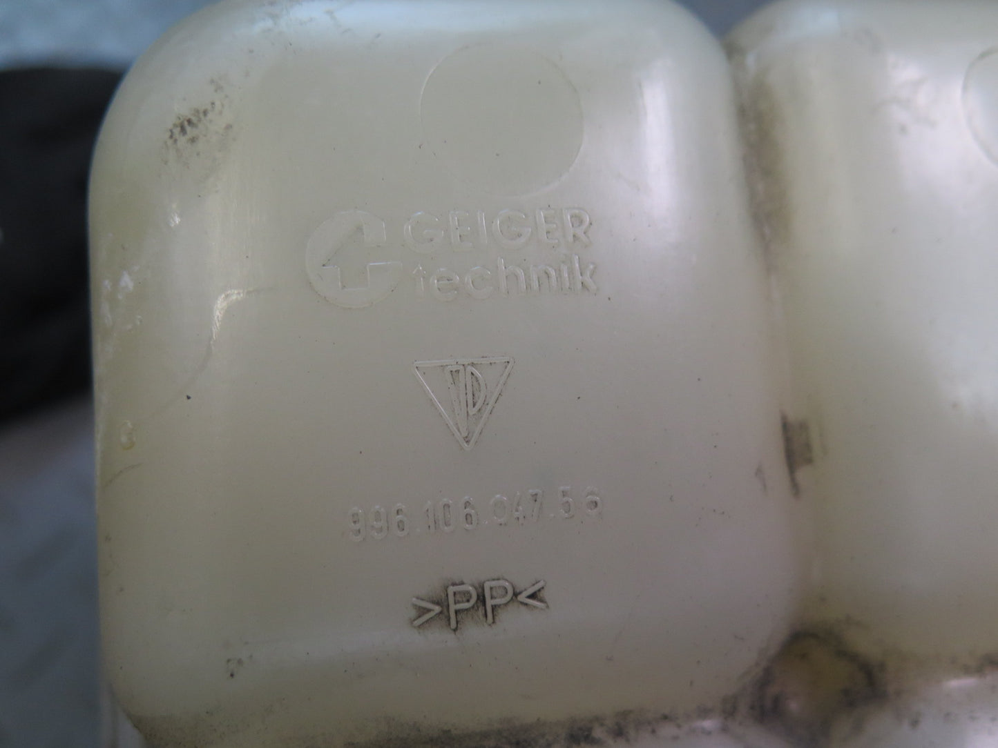 1999-2001 Porsche 911 996 Engine Overflow Expansion  Reservoir Tank 99610604756