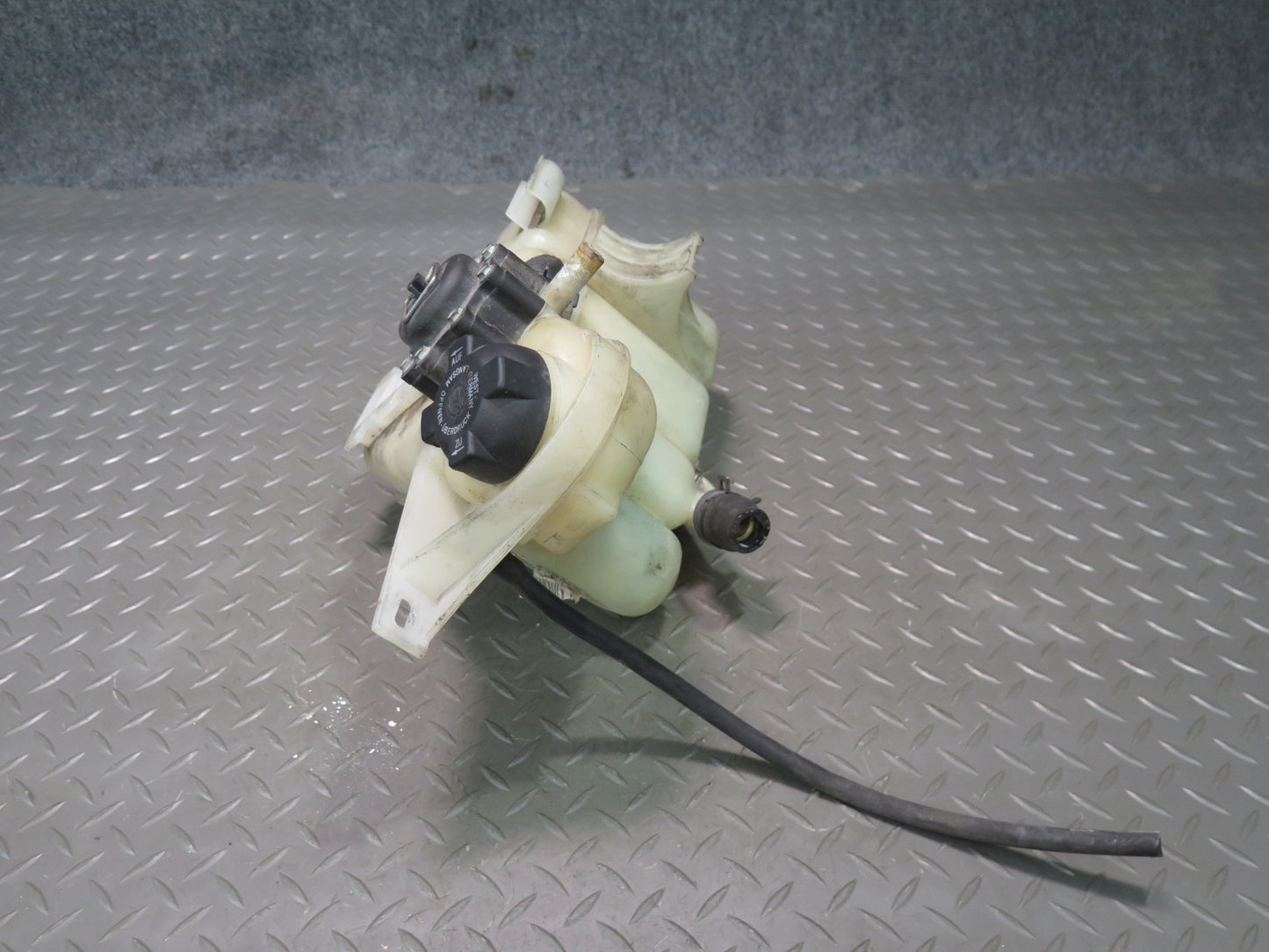 1999-2001 Porsche 911 996 Engine Overflow Expansion  Reservoir Tank 99610604756