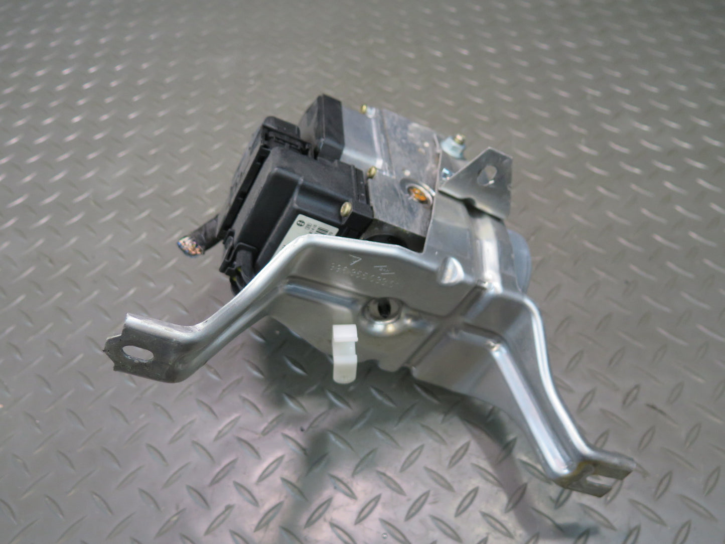 1999-2004 Porsche 911 996 Anti Lock Brake ABS Pump Module 99635575528 OEM