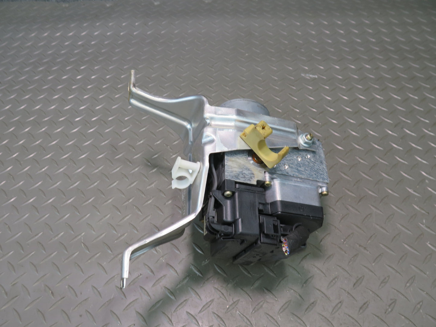 1999-2004 Porsche 911 996 Anti Lock Brake ABS Pump Module 99635575528 OEM