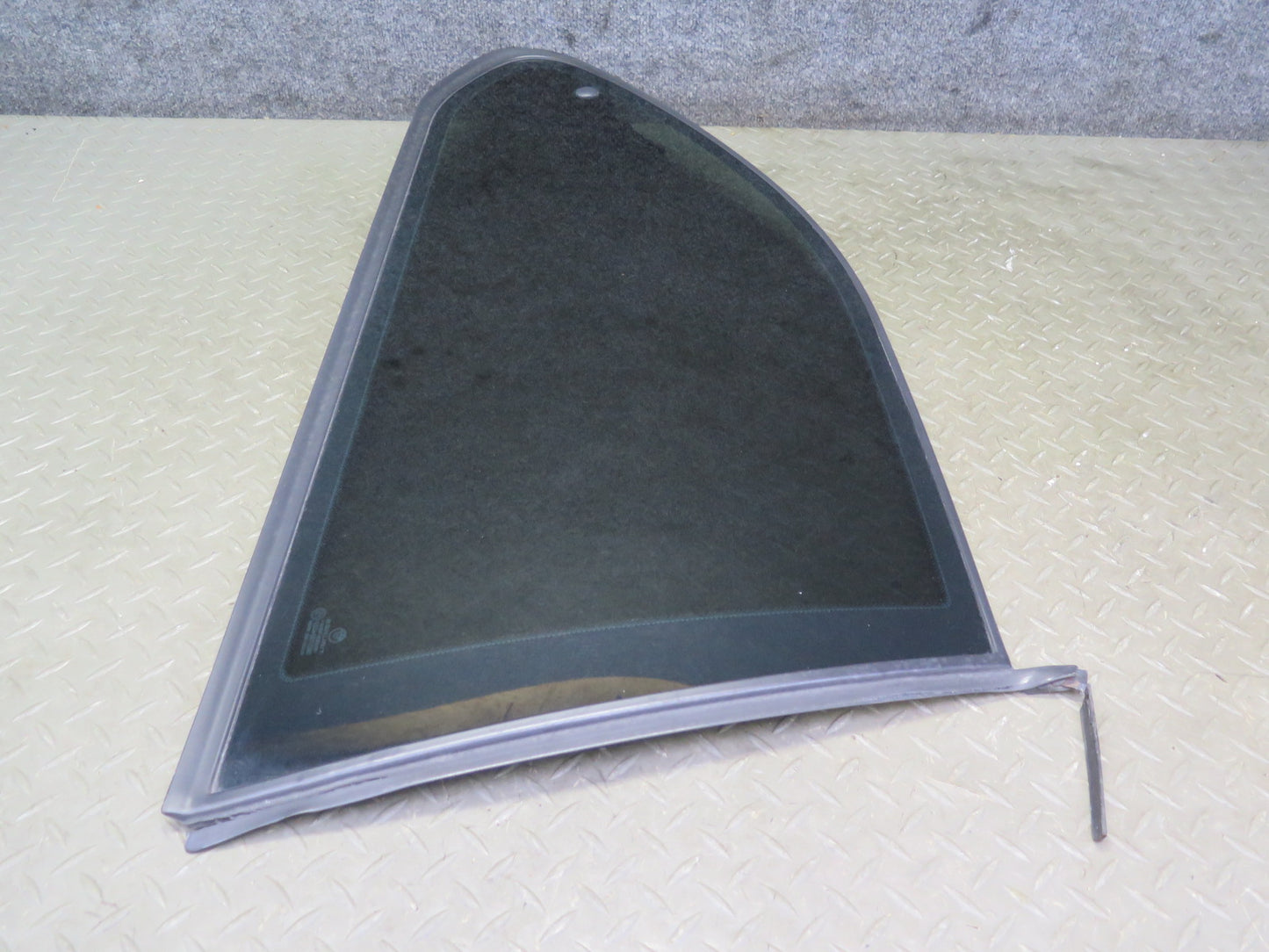 95-99 BMW E36 318ti Compact Rear Right Quarter Glass Window OEM