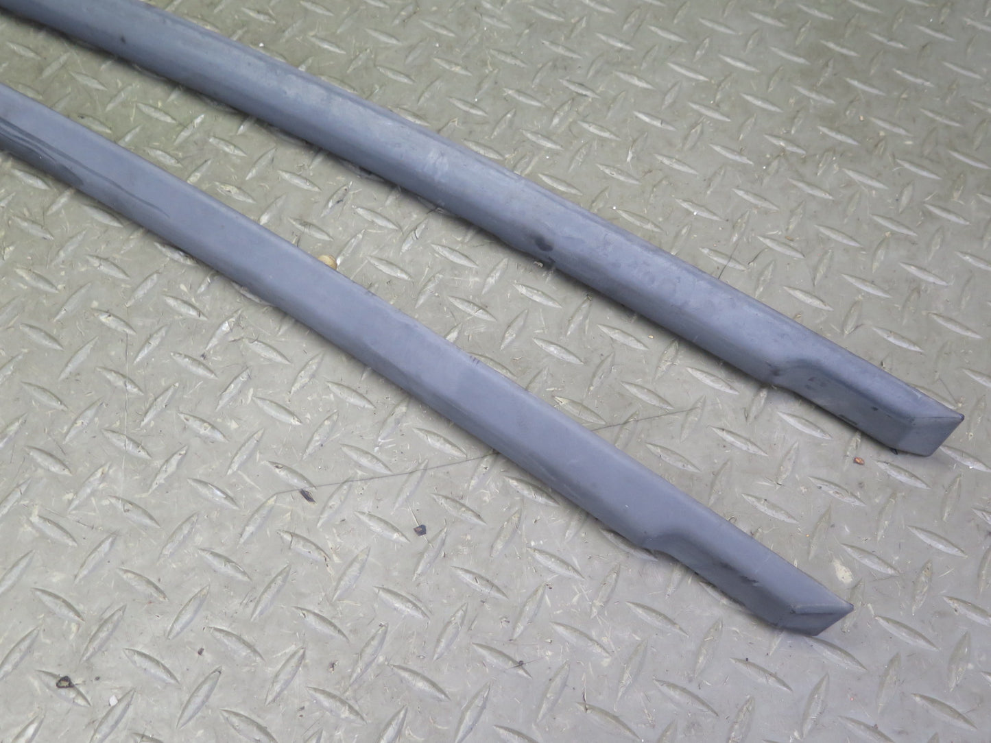 95-99 BMW E36 318ti Compact Fender Door Rear Quarter Trim Molding Set OEM