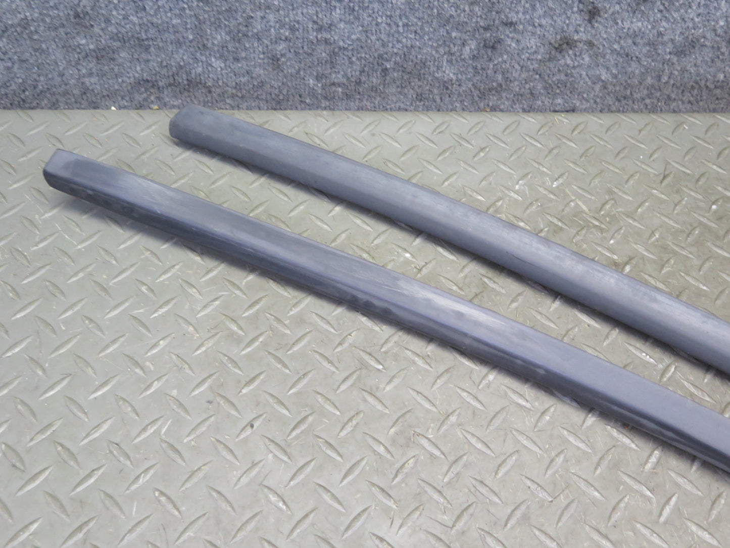 95-99 BMW E36 318ti Compact Fender Door Rear Quarter Trim Molding Set OEM