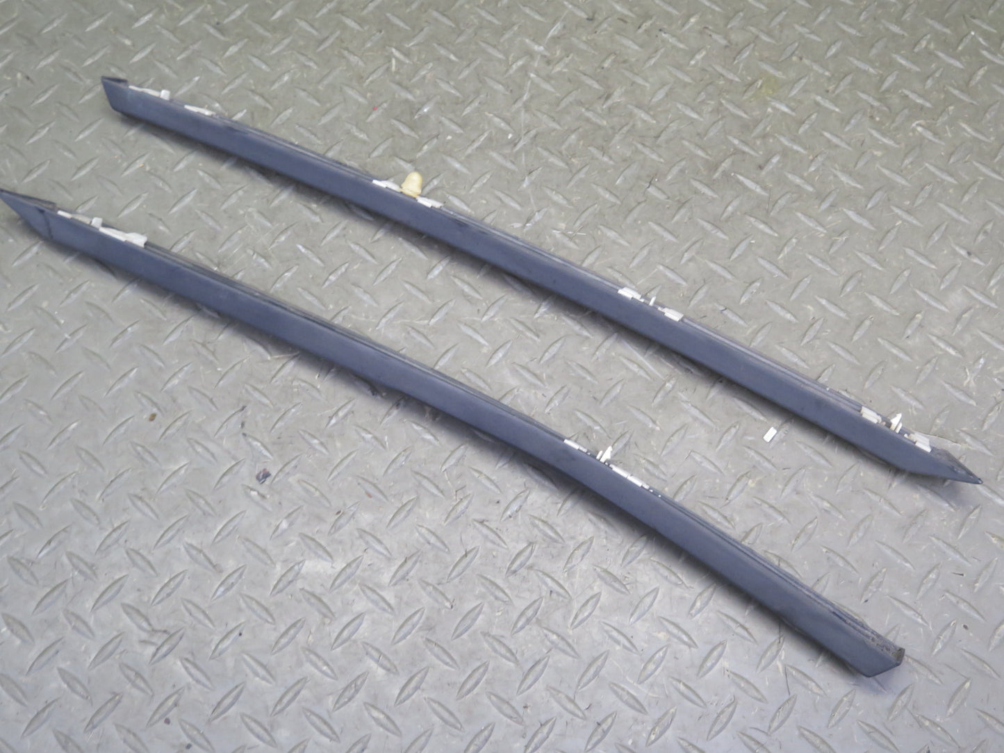95-99 BMW E36 318ti Compact Fender Door Rear Quarter Trim Molding Set OEM