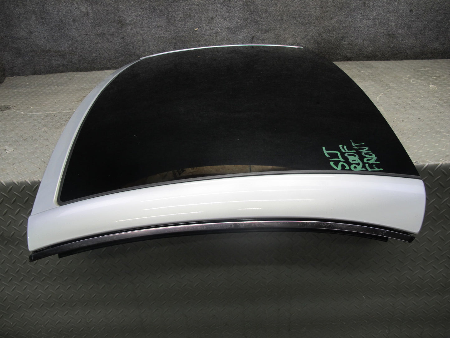 03-12 Mercedes R230 Sl-class Front Panoramic Roof TOP Glass Panel Silver OEM