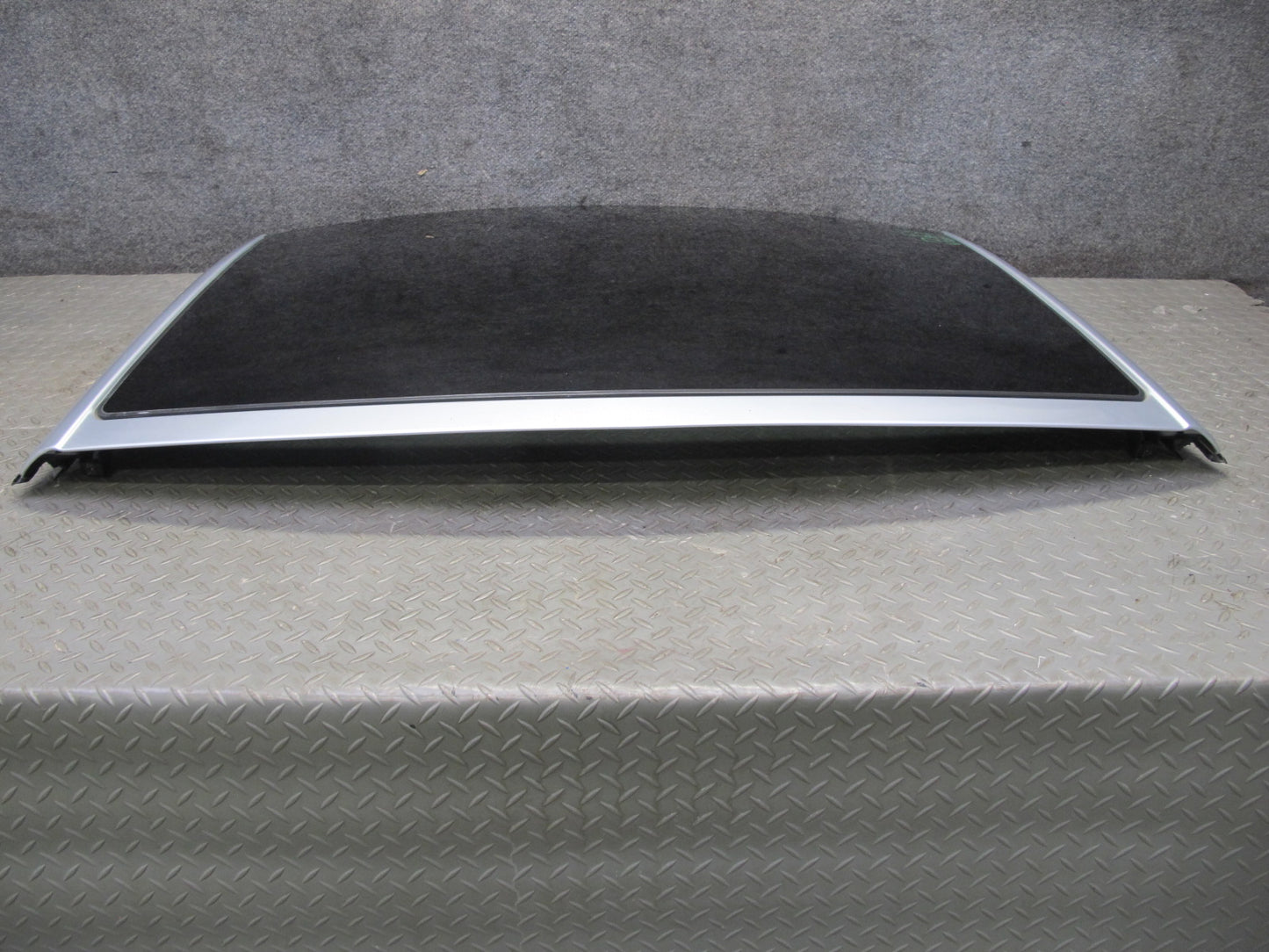 03-12 Mercedes R230 Sl-class Front Panoramic Roof TOP Glass Panel Silver OEM