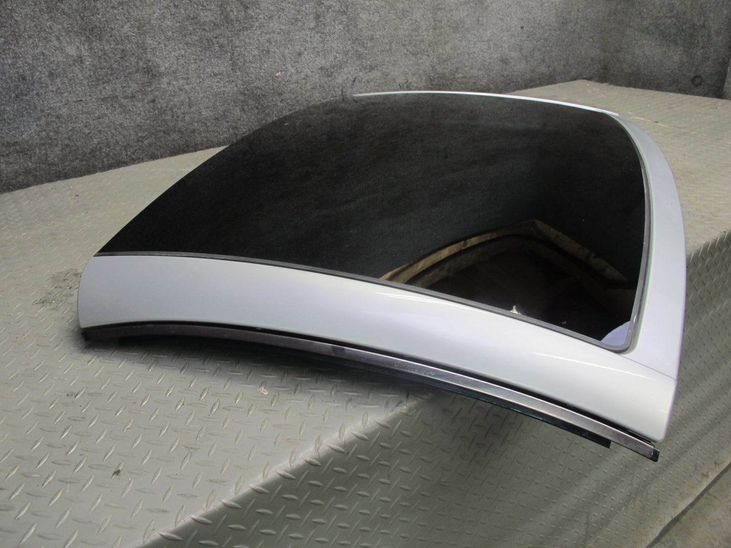 03-12 Mercedes R230 Sl-class Front Panoramic Roof TOP Glass Panel Silver OEM