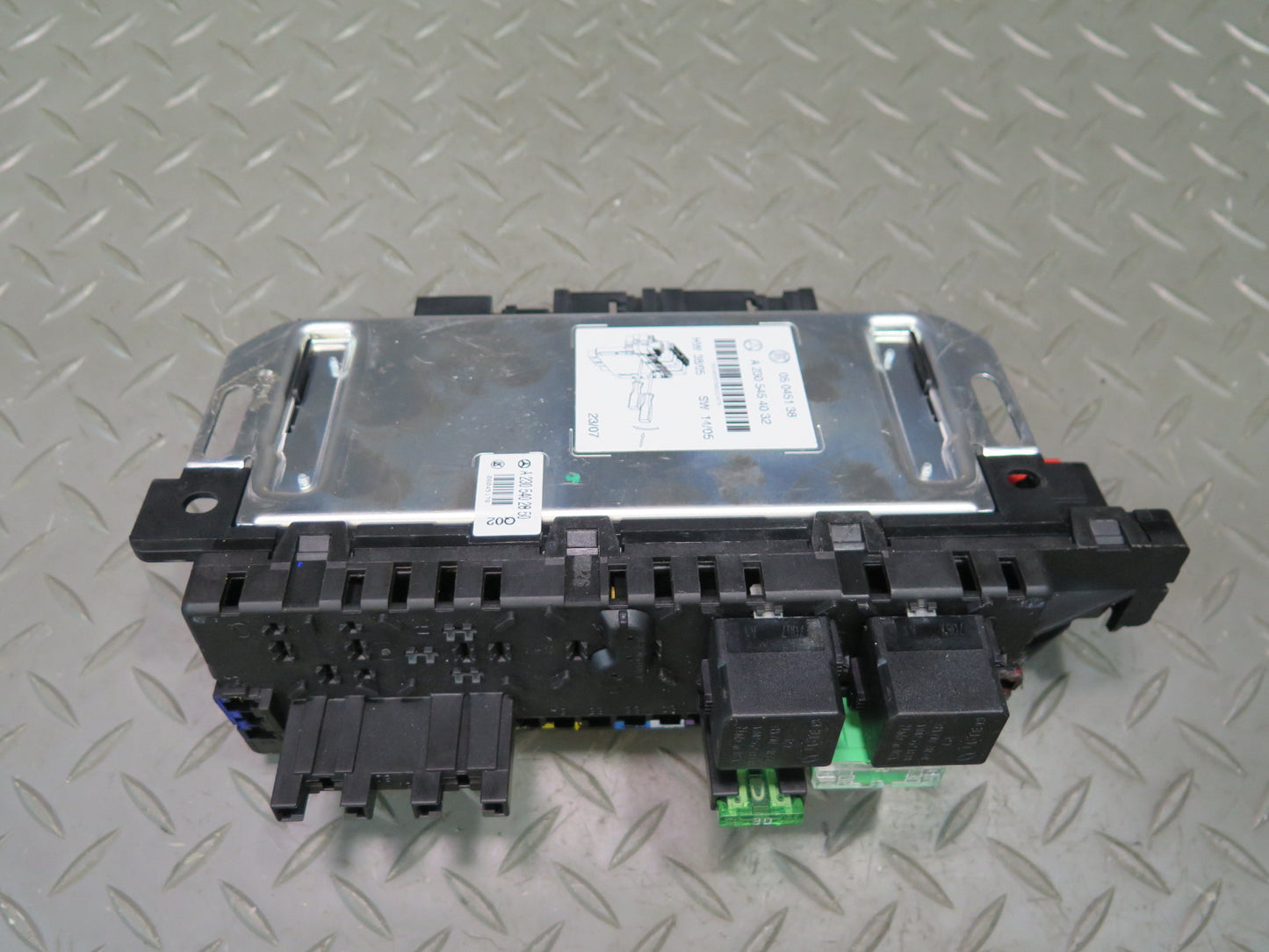 03-12 Mercedes R230 Sl-class Rear SAM Fuse Relay Box Module 2305454032 OEM