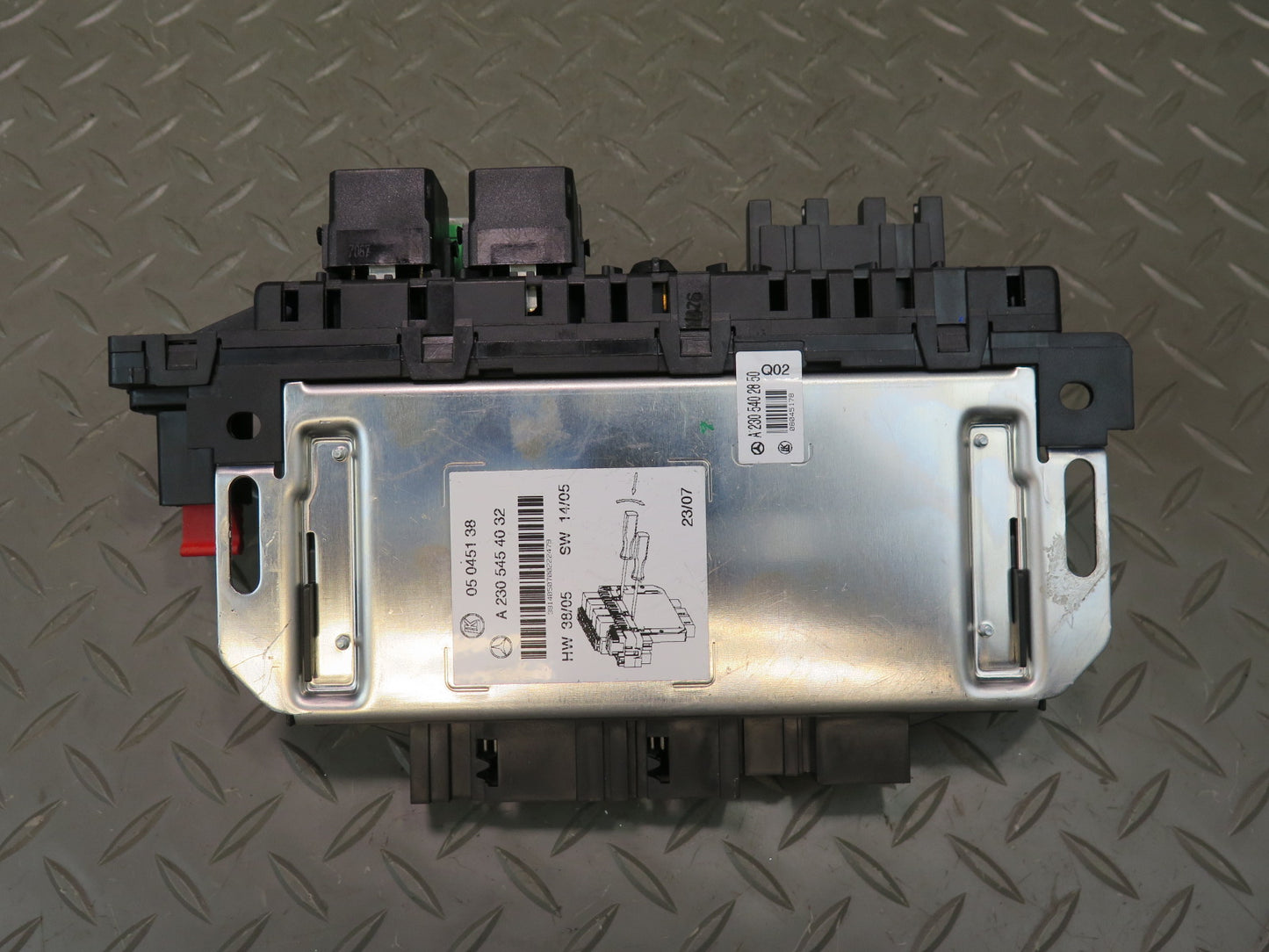 03-12 Mercedes R230 Sl-class Rear SAM Fuse Relay Box Module 2305454032 OEM