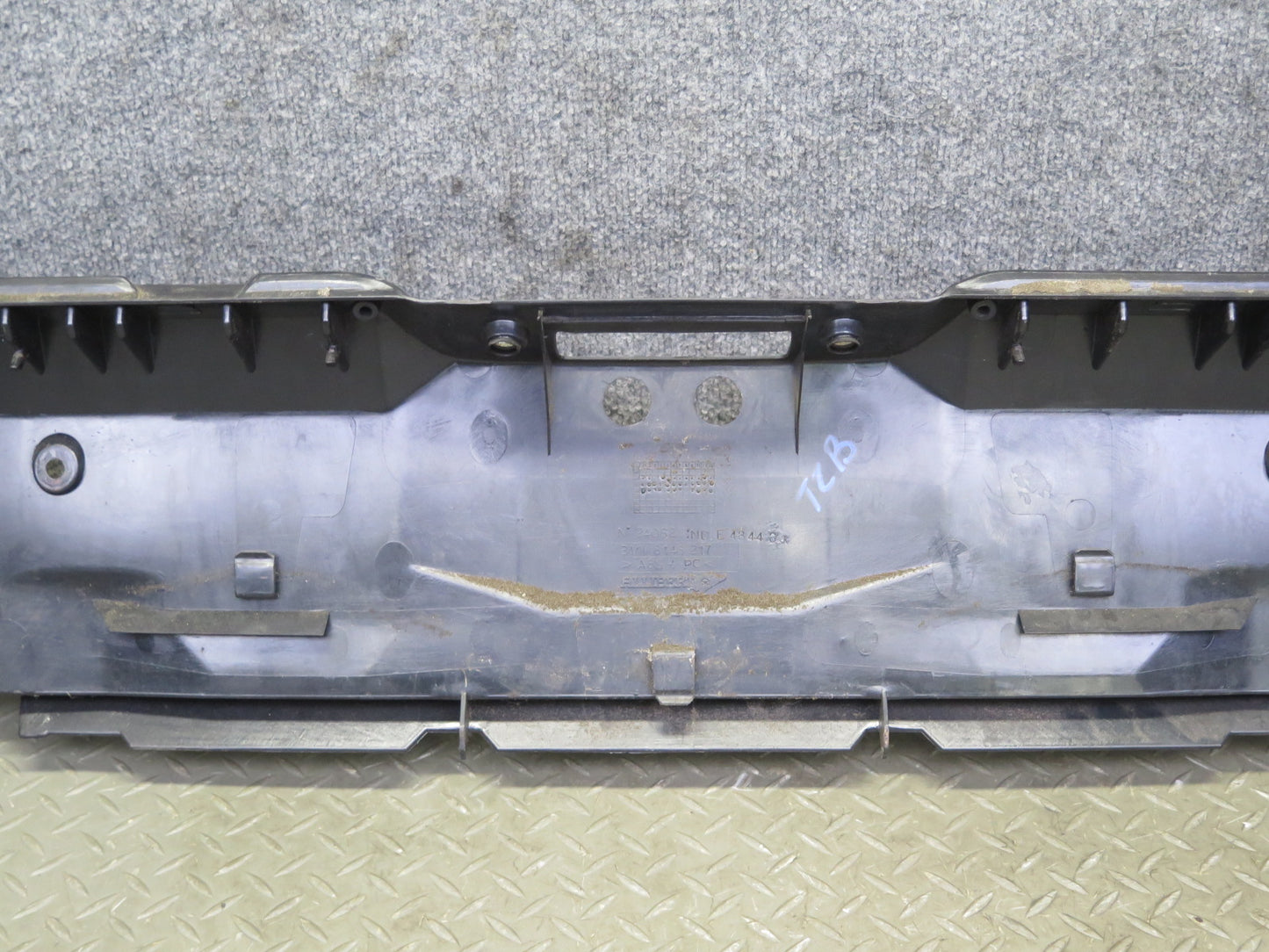 95-99 BMW E36 318ti Compact Rear Trunk Tail Trim Cover Panel 8146217 OEM